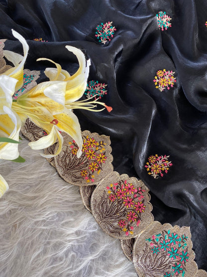 Space silk with Scalloped designer borders
