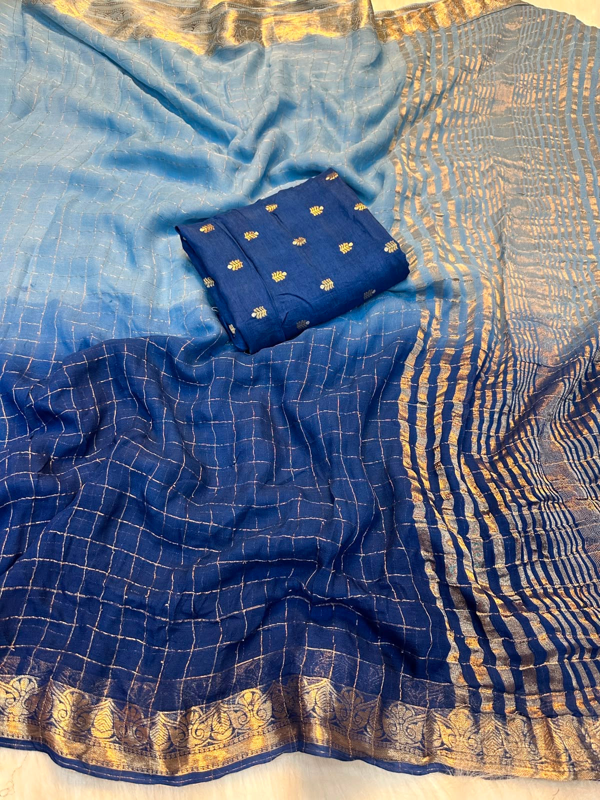 2Dviscose Georgette saree with pallu with same tone viscose Russian jacquard Blouse(NON-STORE)