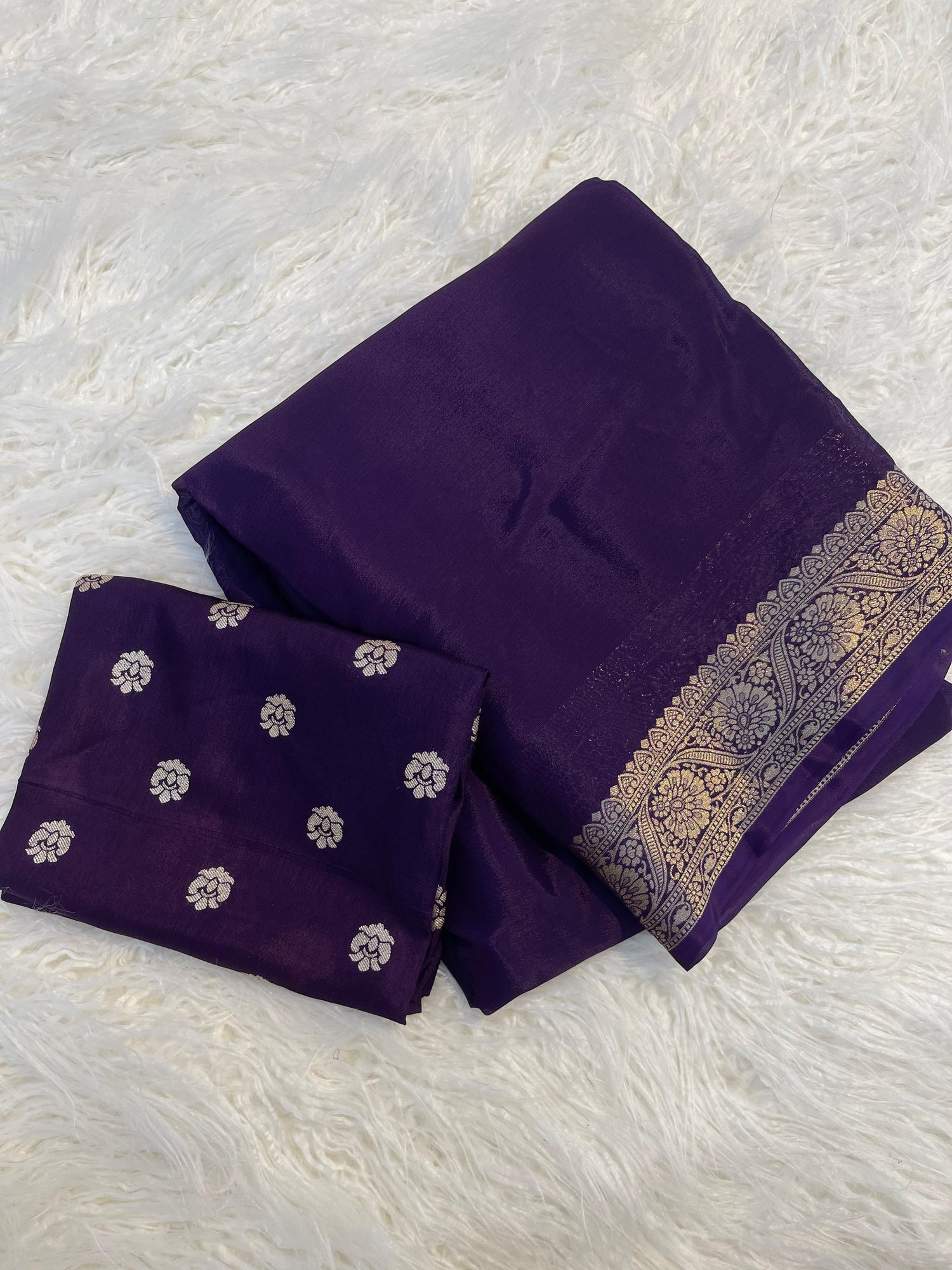 Chinnon Saree with rich shading effect.