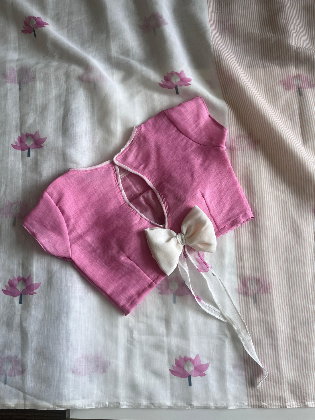 Premium linen with stictched blouse