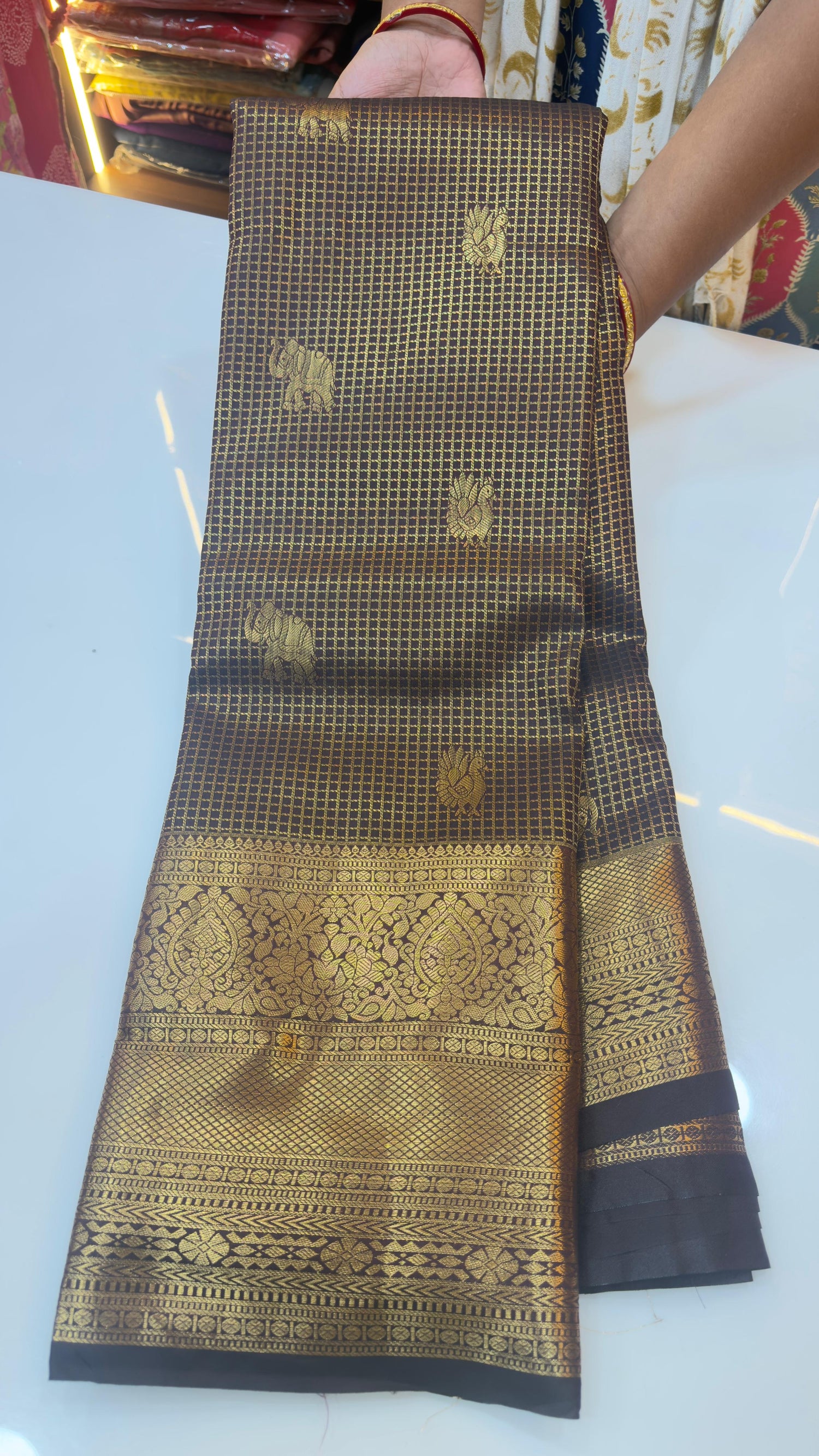 Semi Kanchi pattu