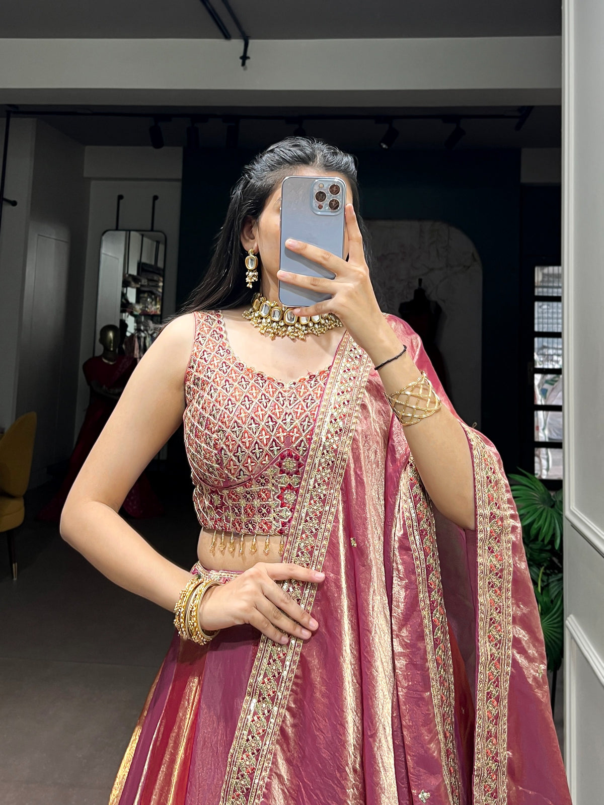Premium party wear lehenga(NON-STORE)