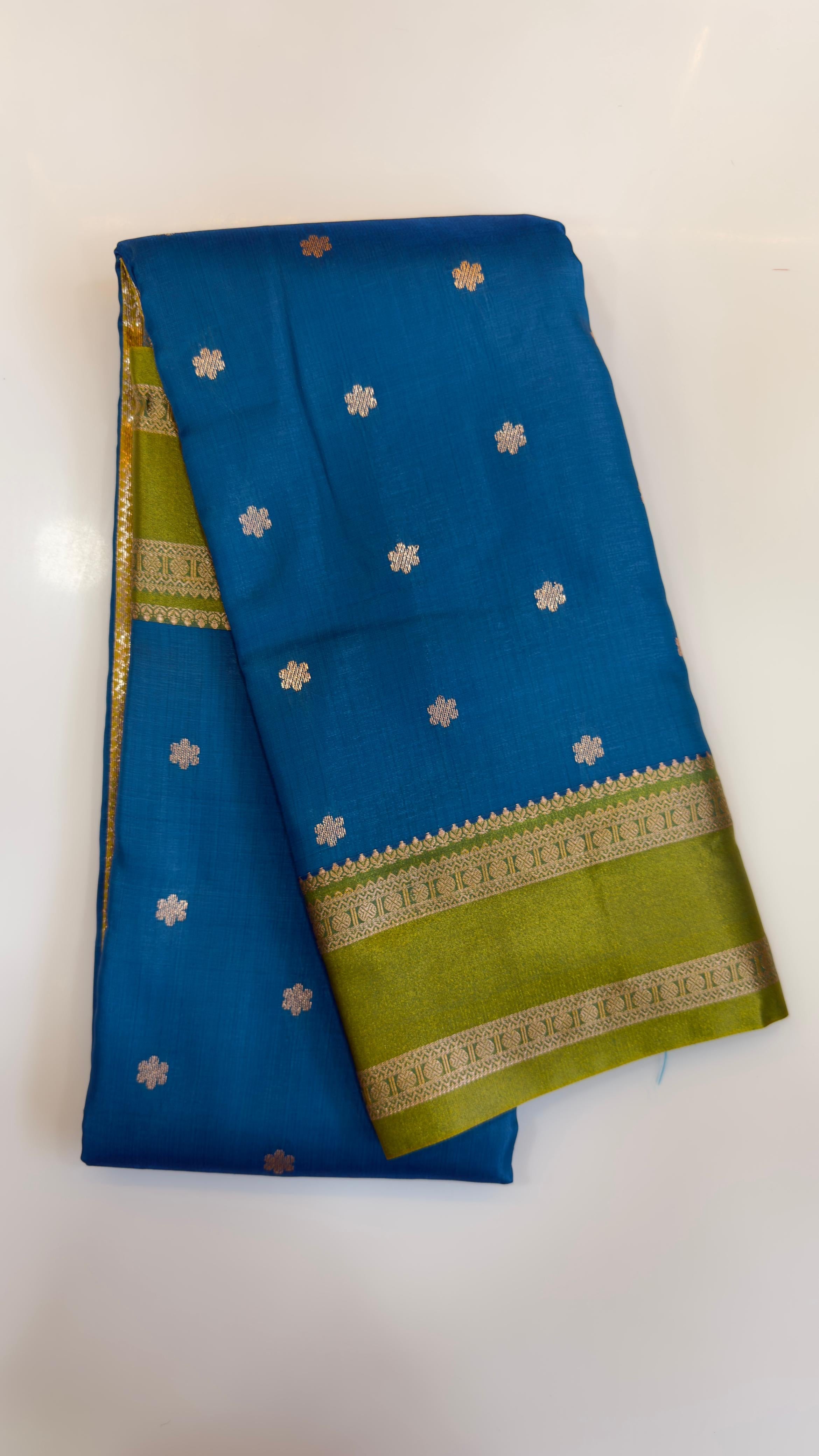 Narayani Pattu sarees small border