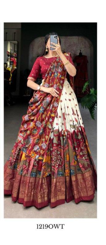 Dola silk lehenga with Kalamkari deagin