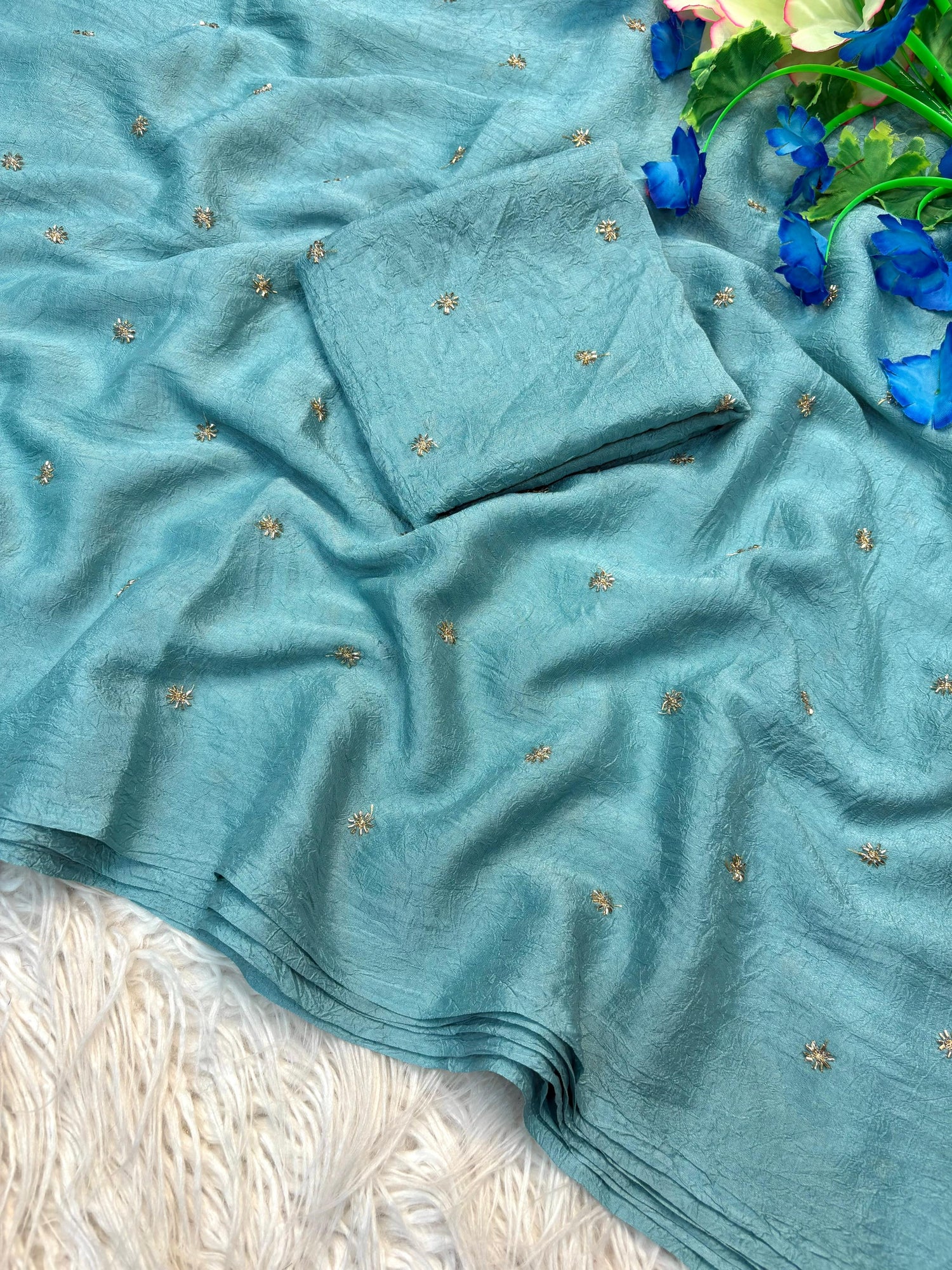 Fancy crush fabric with handwork Butti with running blouse