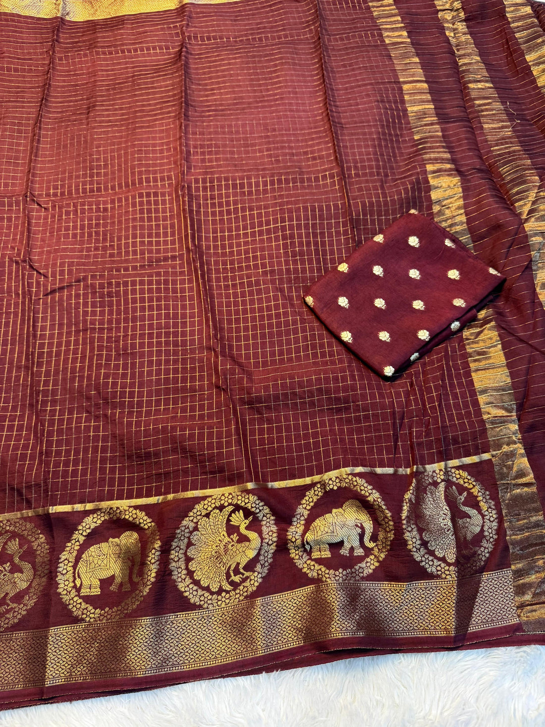 Pure Russian mango Viscose saree with beautiful elephant and peacock desgin