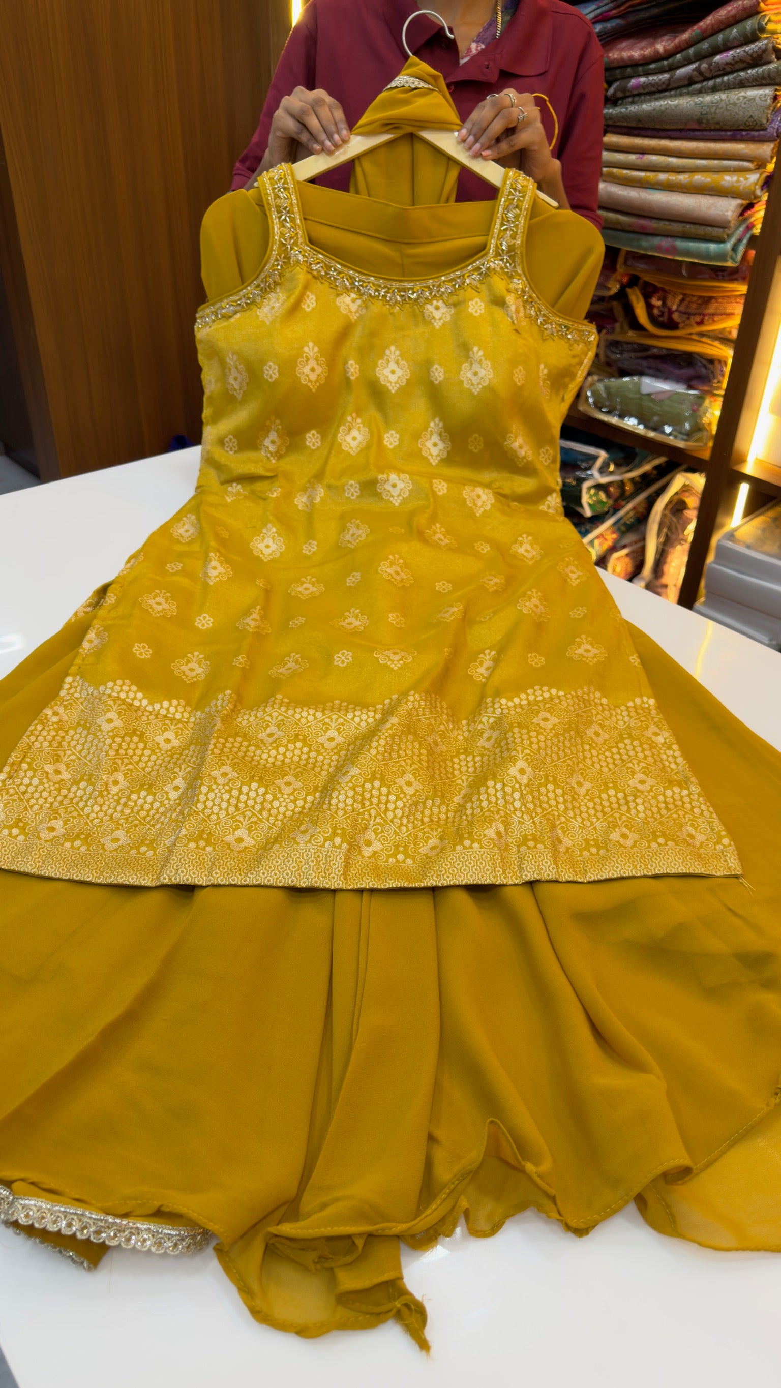 Yellow Sharara