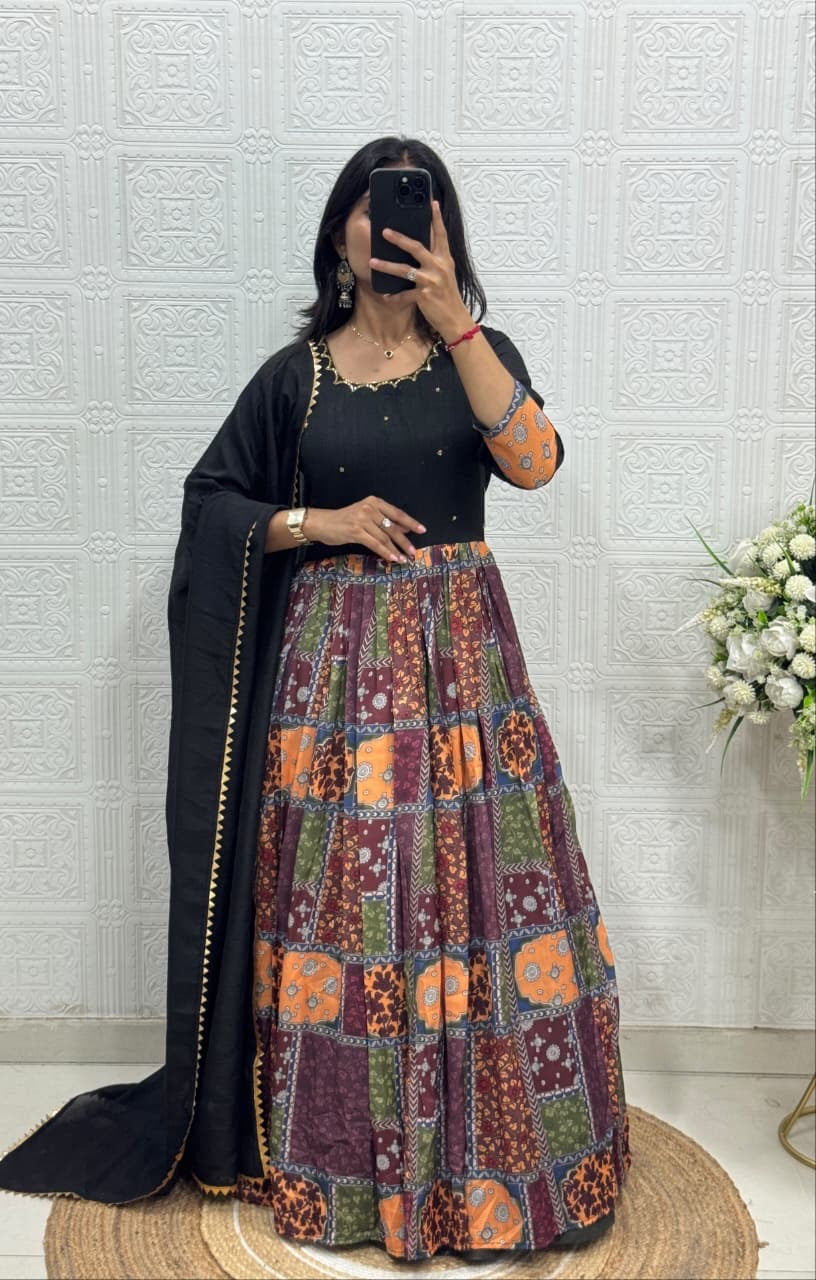 Maggam work gown(NON-STORE)