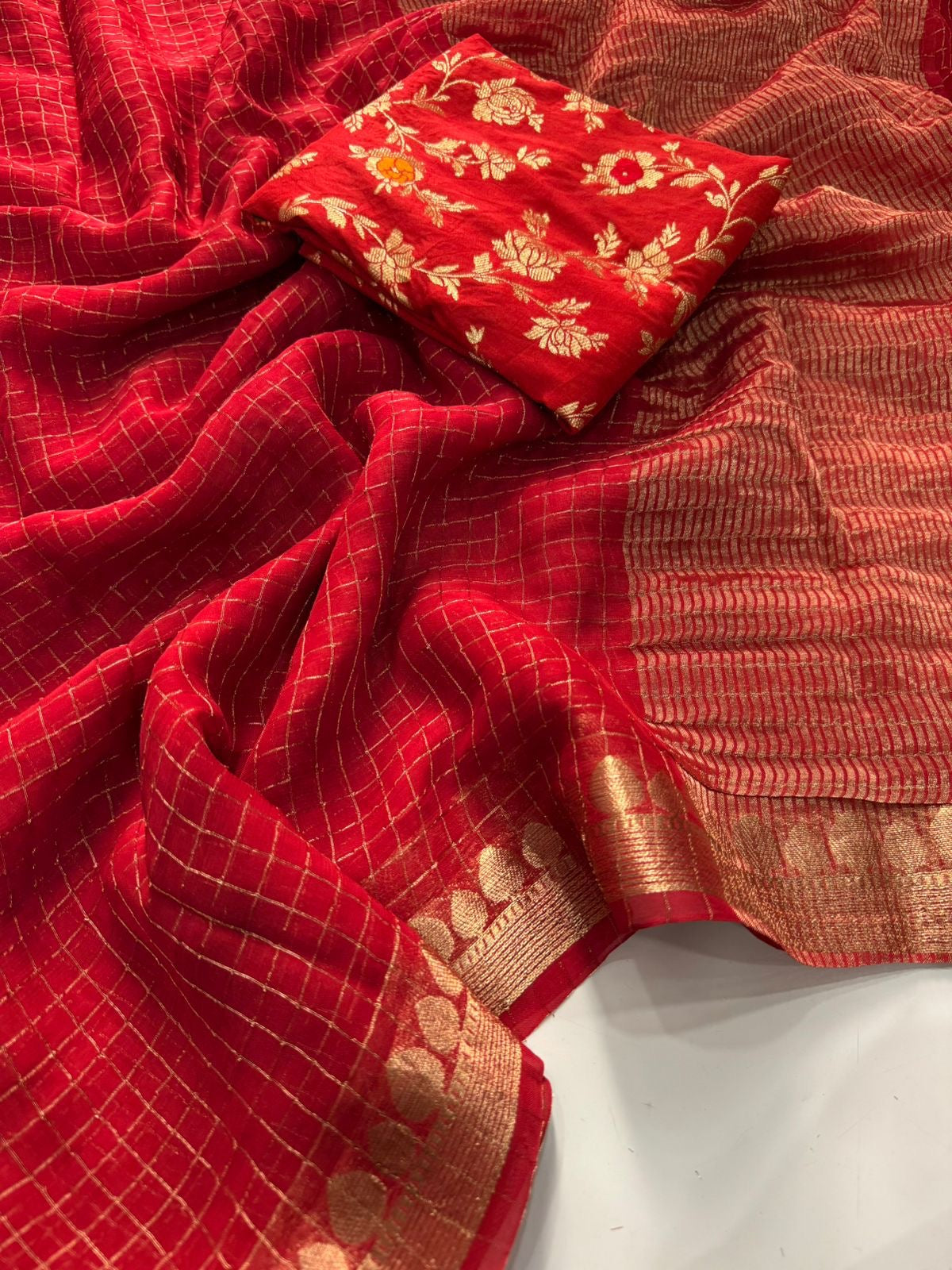 Viscose Georgette Saree With Mina Viscose Blouse