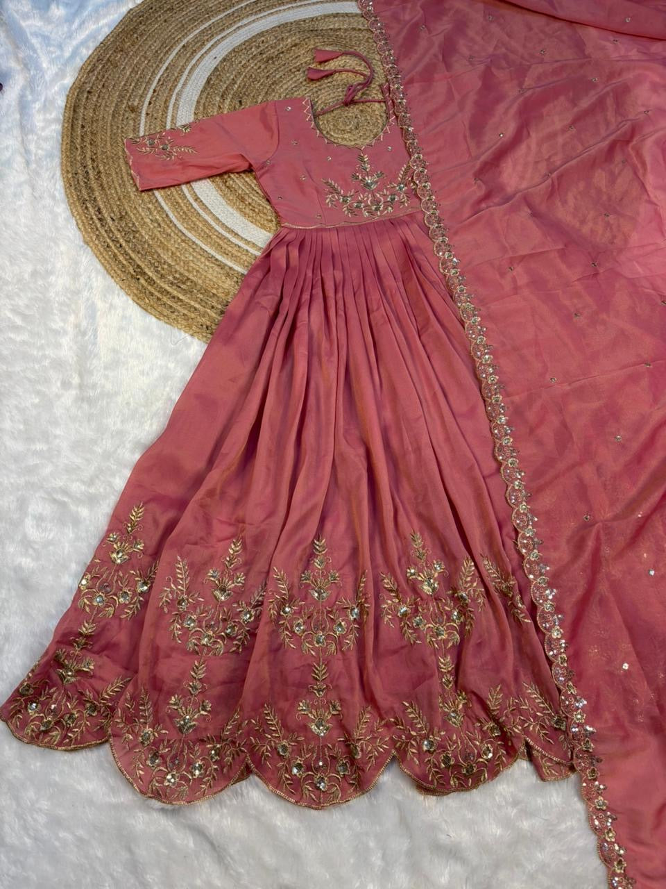 Maxi gown with embroidery