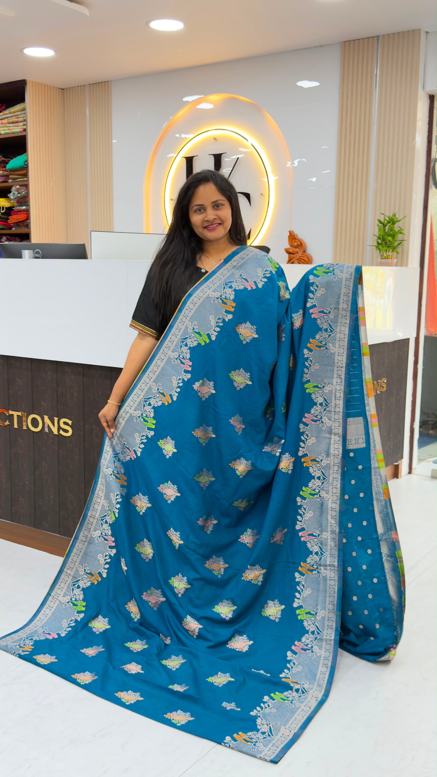 Banarasi Georgette with Meenakari design