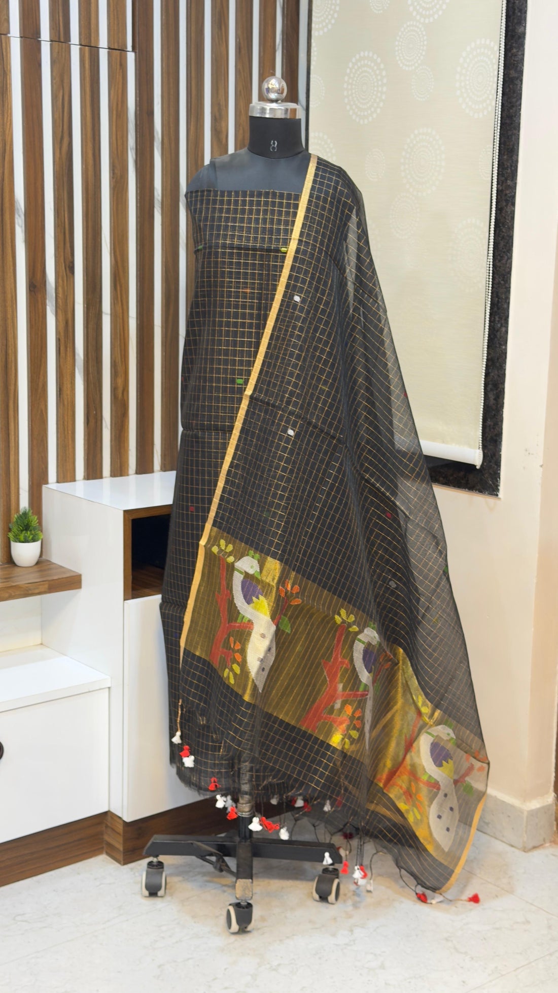 Handloom Muslin Jamdhani Dress materials