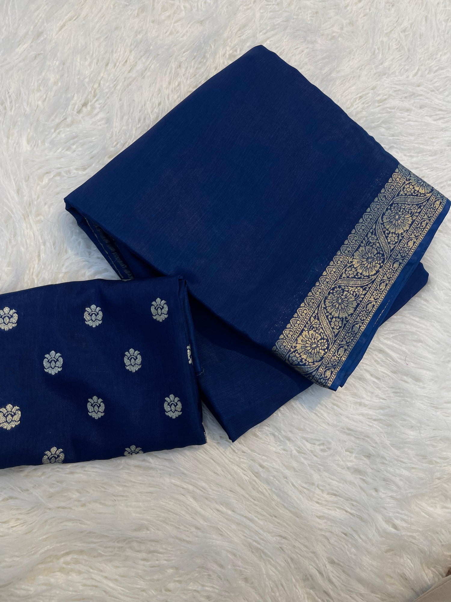 Chinnon Saree with rich shading effect.