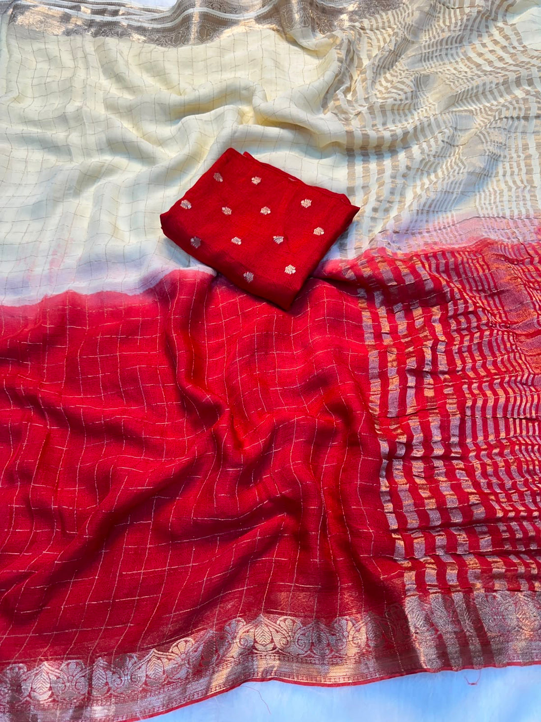 2Dviscose Georgette saree with pallu with same tone viscose Russian jacquard Blouse(NON-STORE)
