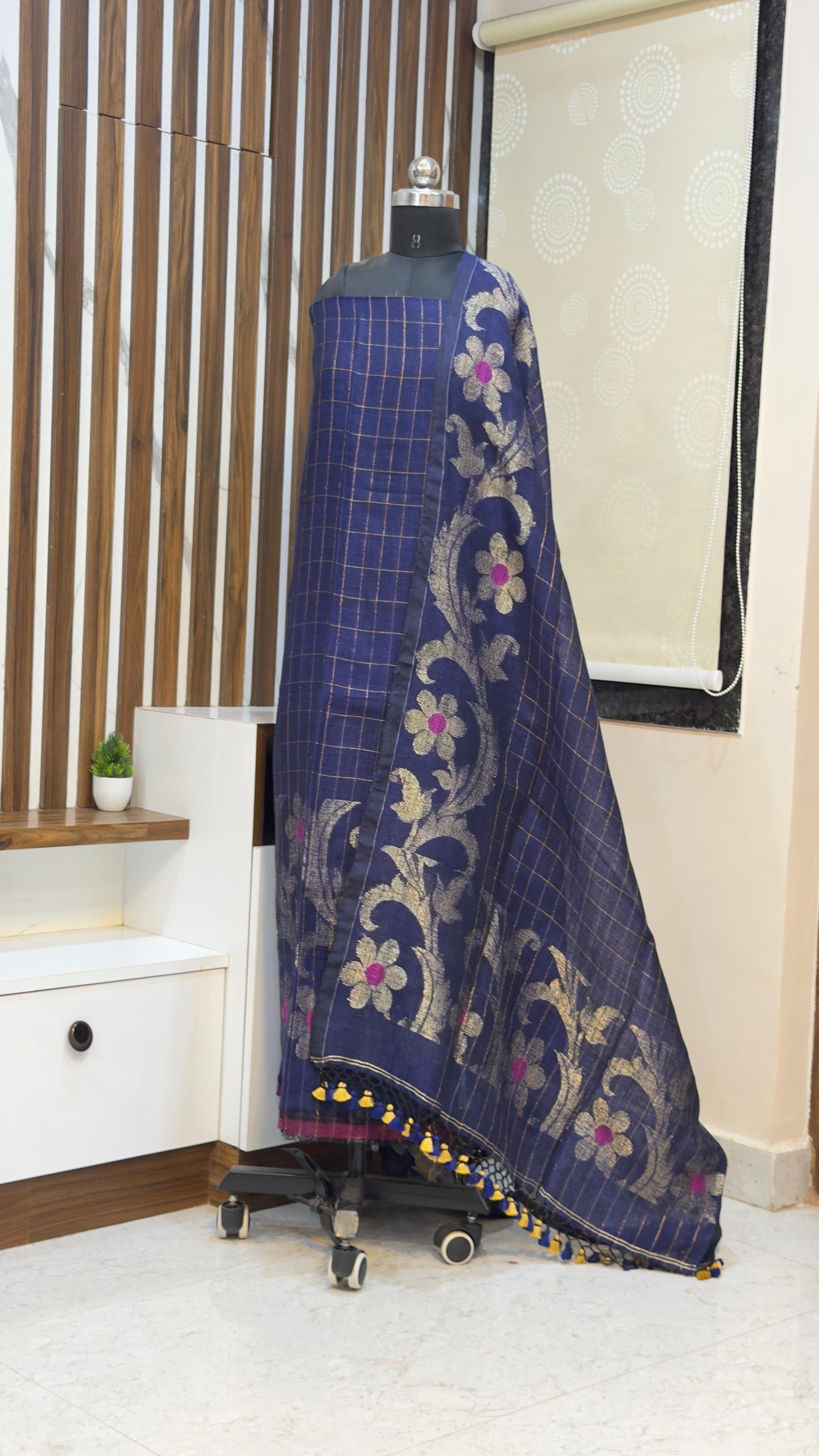 Handloom Lenin Jamdhani Dress materials(PRE BOOKING)