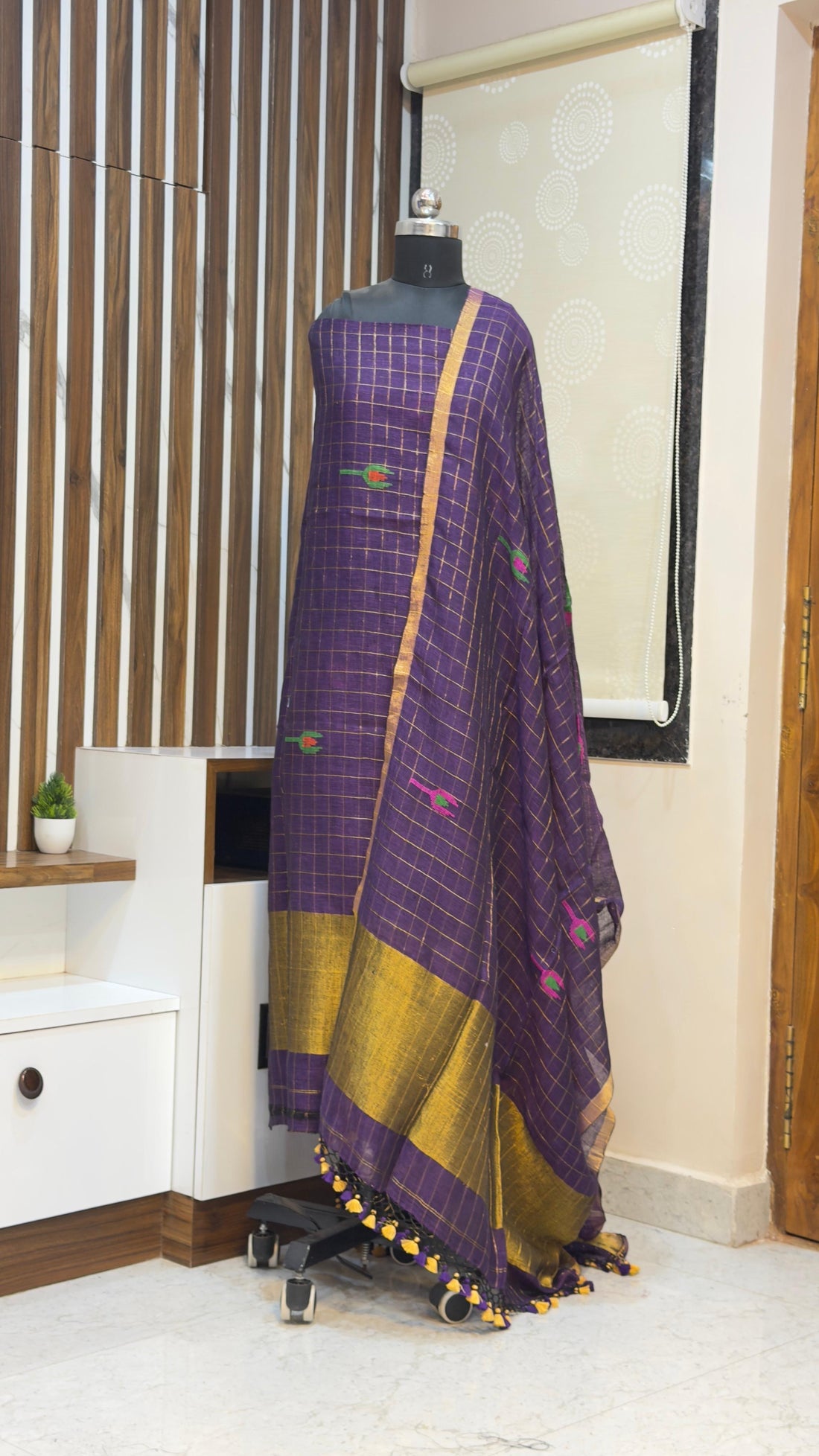 Handloom Lenin Jamdhani Dress materials