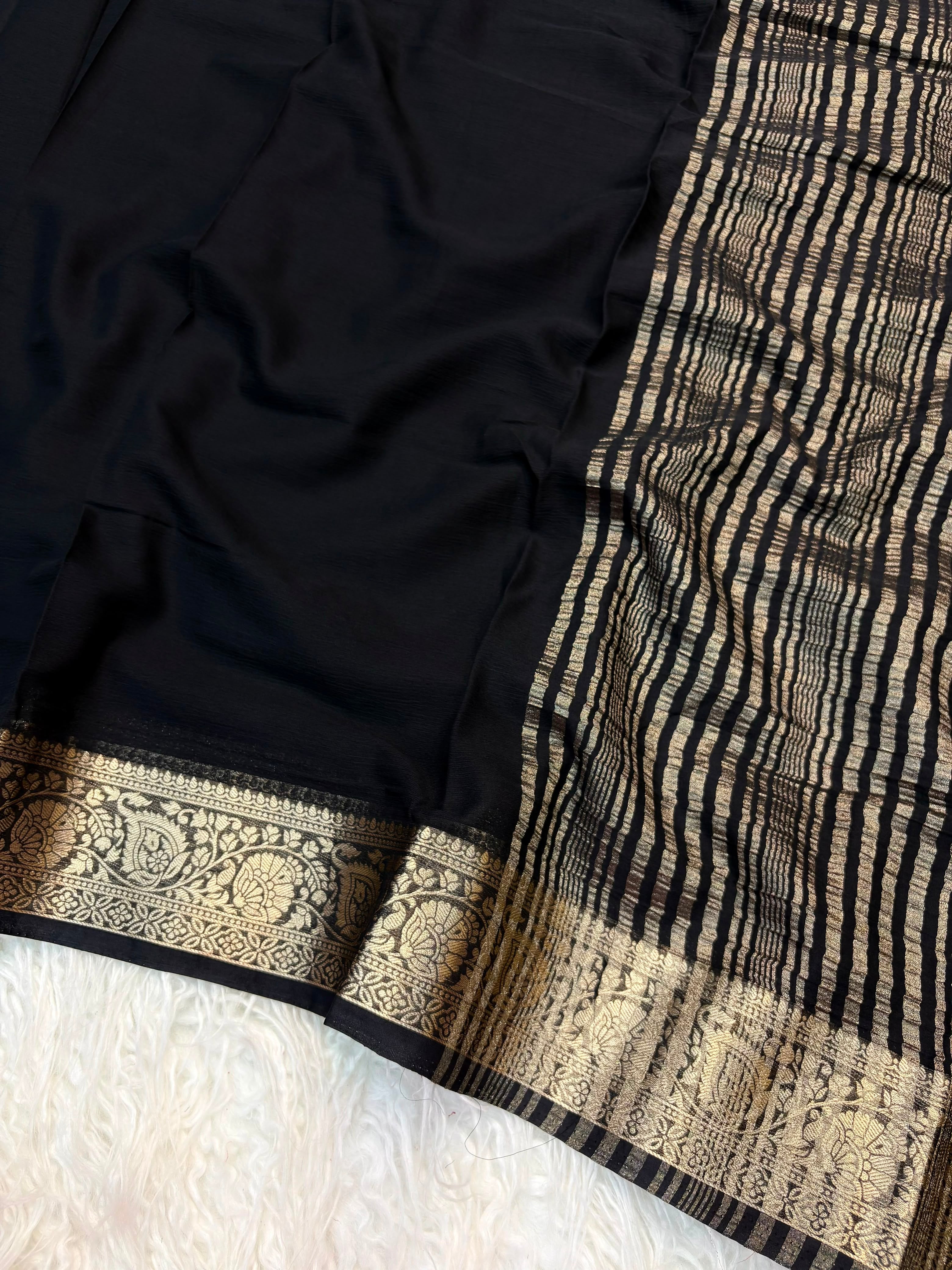 Pure chiffon saree with jacquard pallu(NON-STORE)