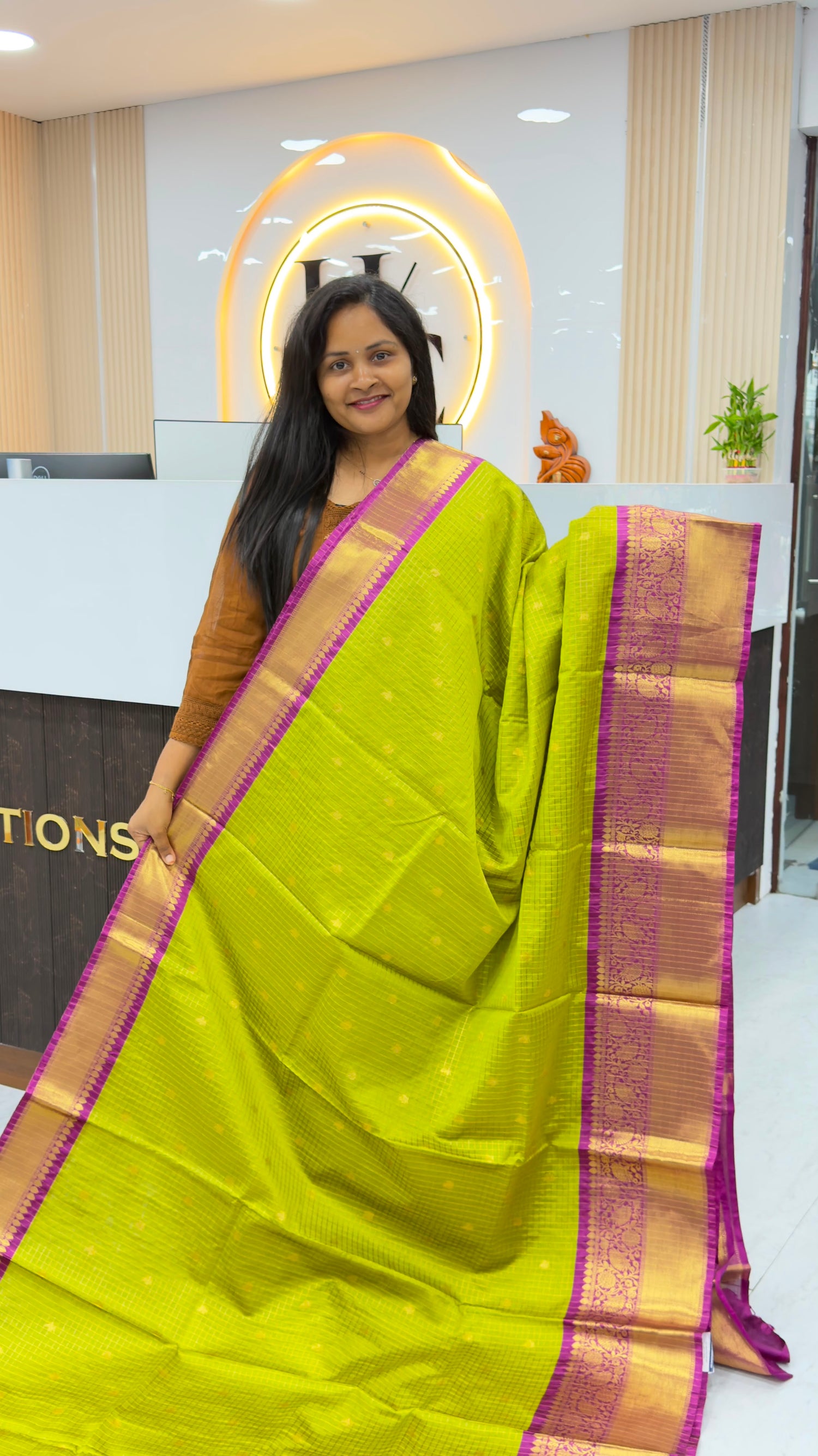 Vintage Banarasi chexs in budget range