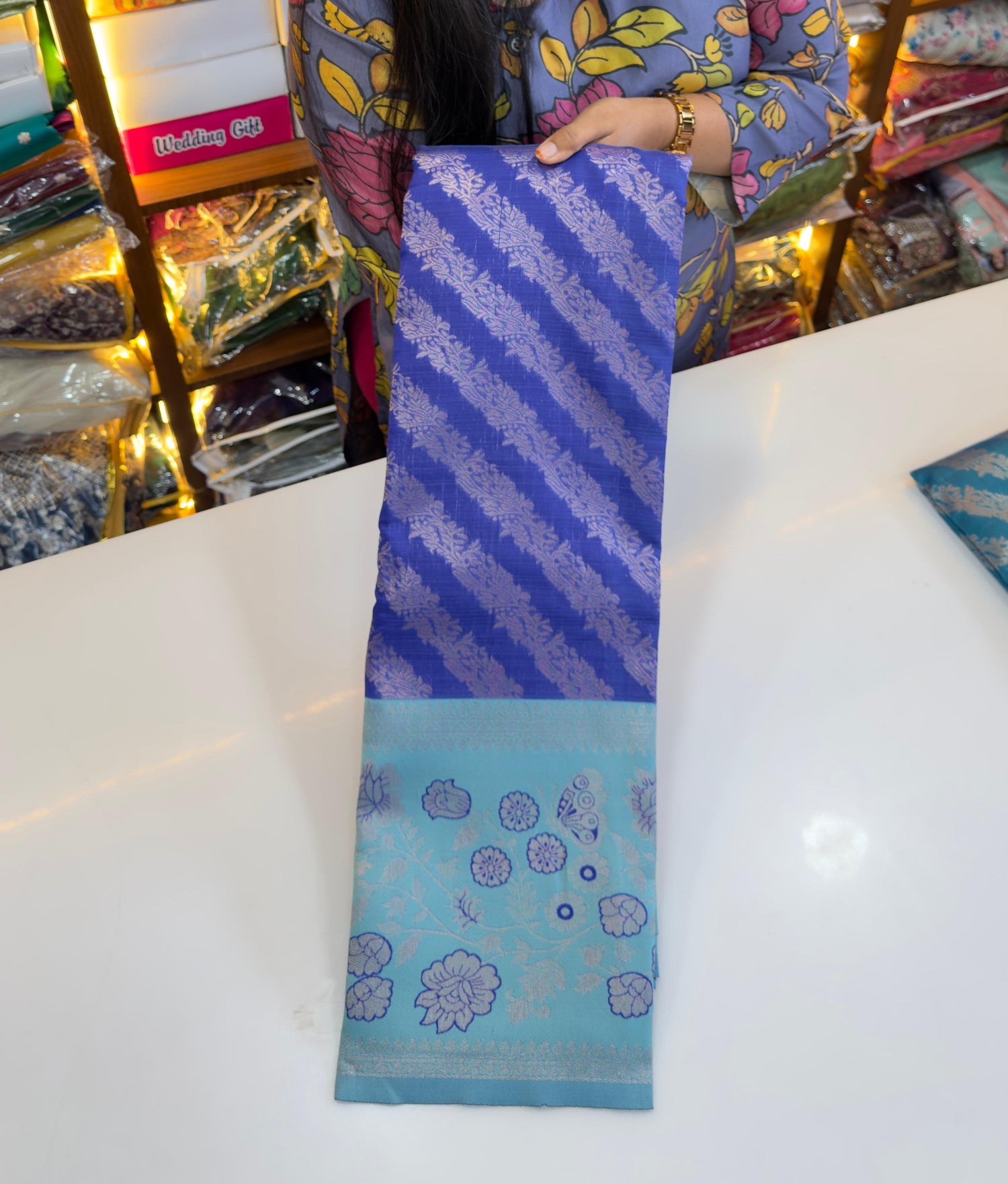 Light weight Meena patttu saree