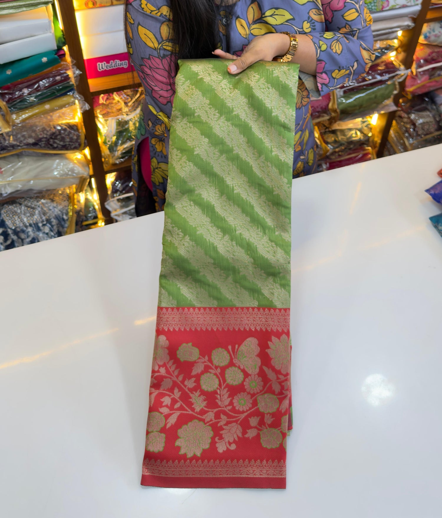 Light weight Meena patttu saree