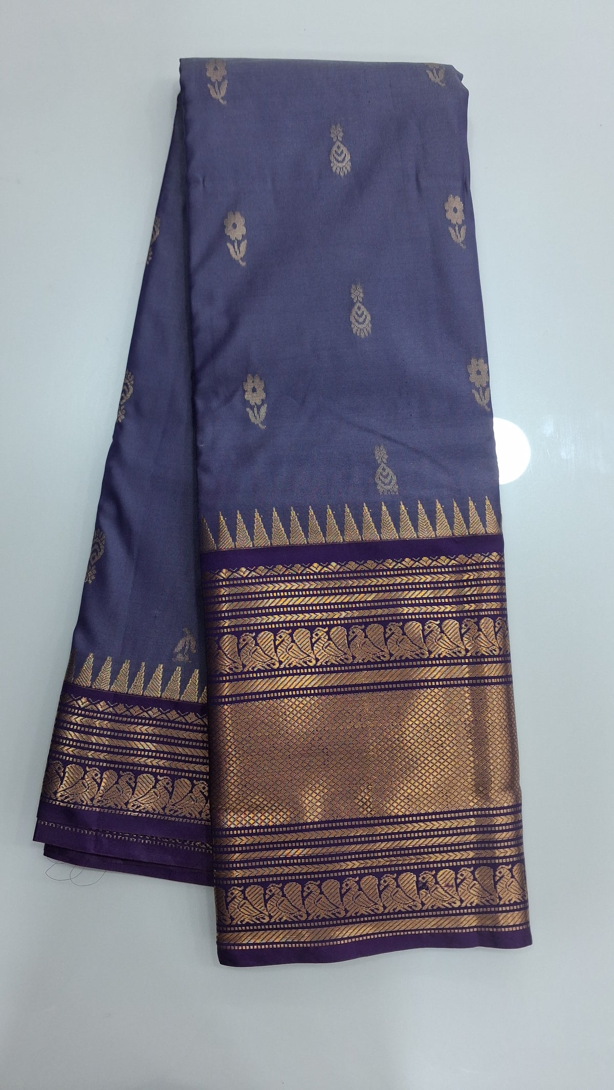 Vintage Gadwal Soft semi pattu sarees