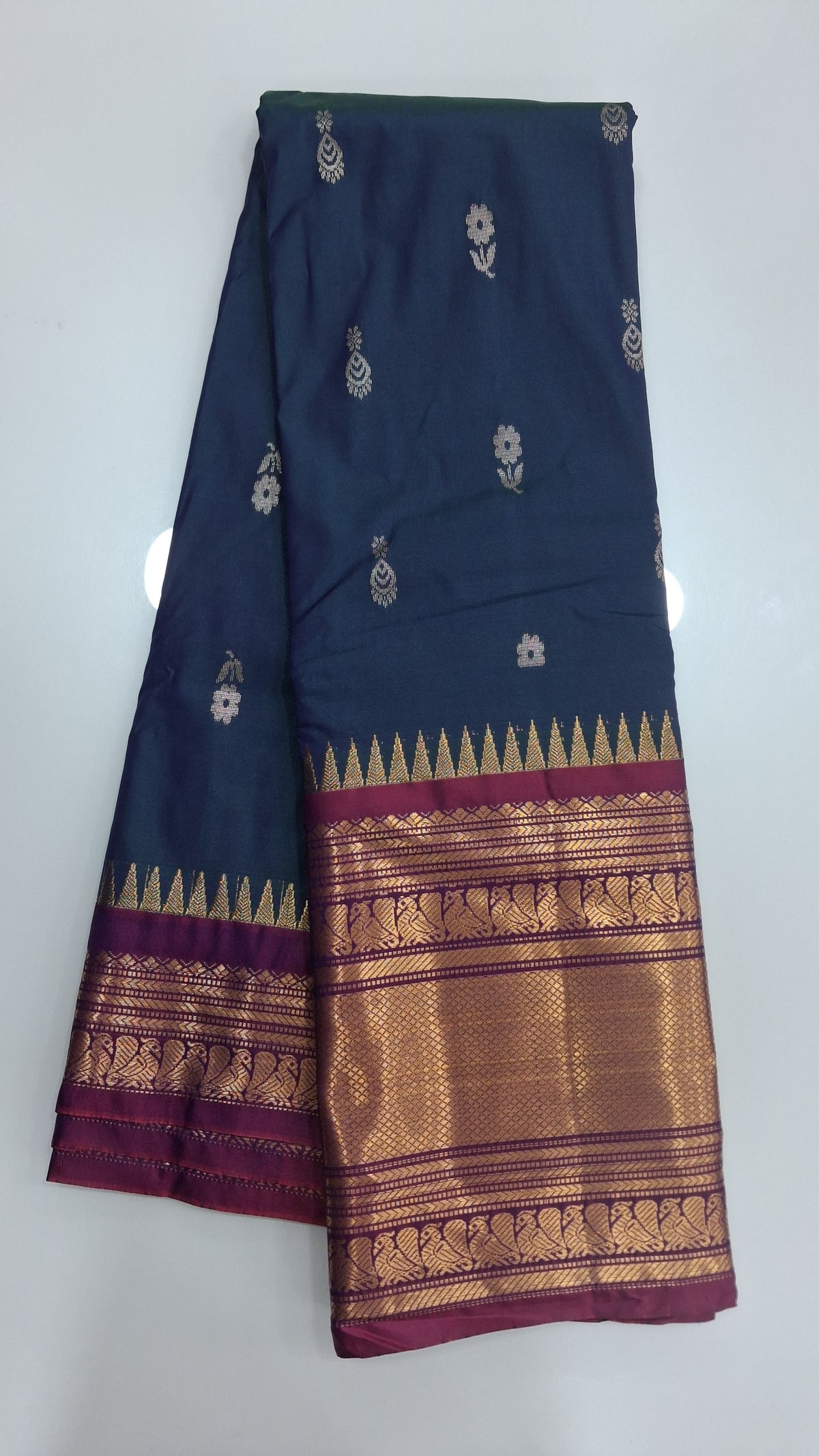 Vintage Gadwal soft pattu sarees