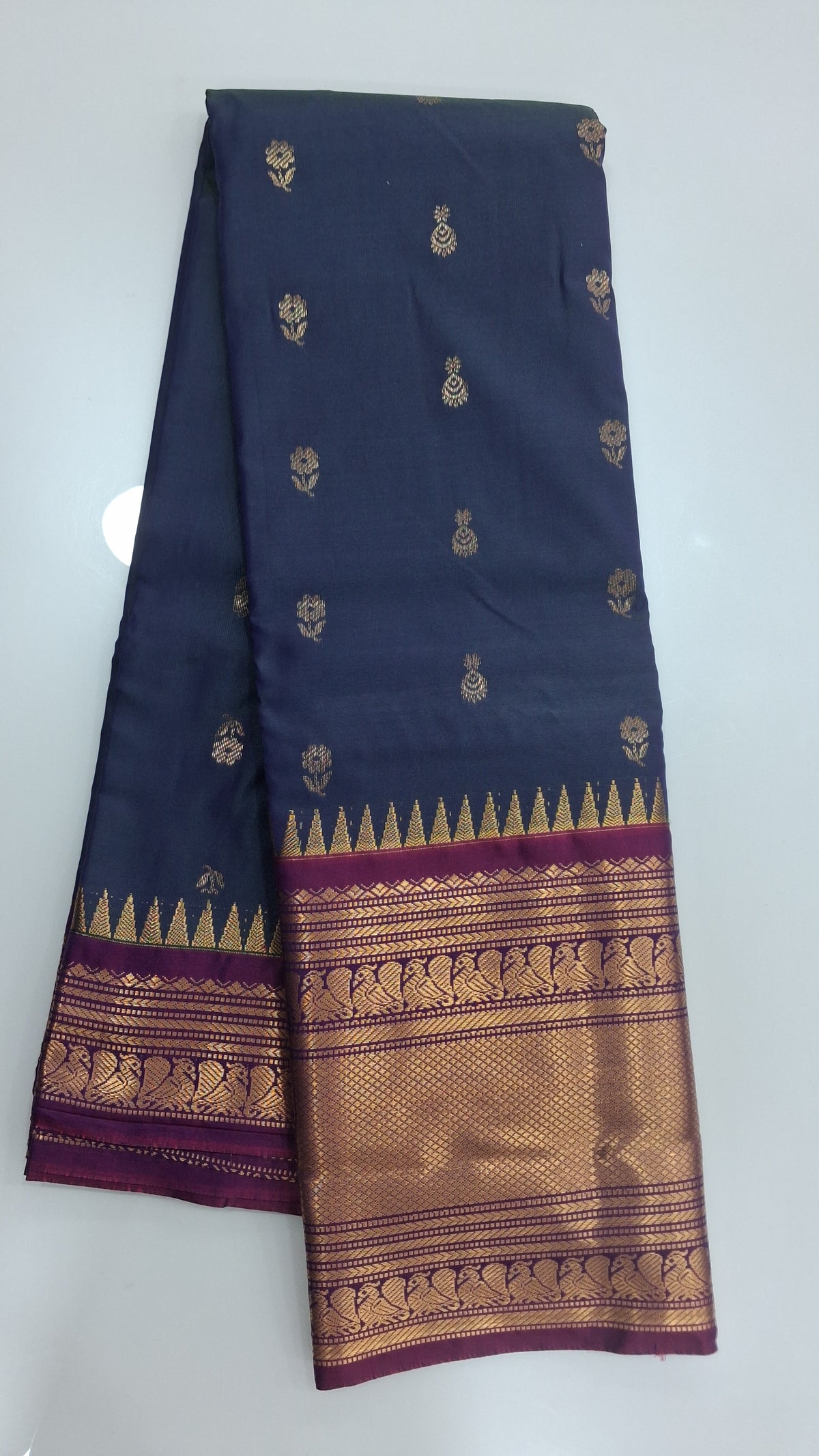 Vintage Gadwal Soft semi pattu sarees