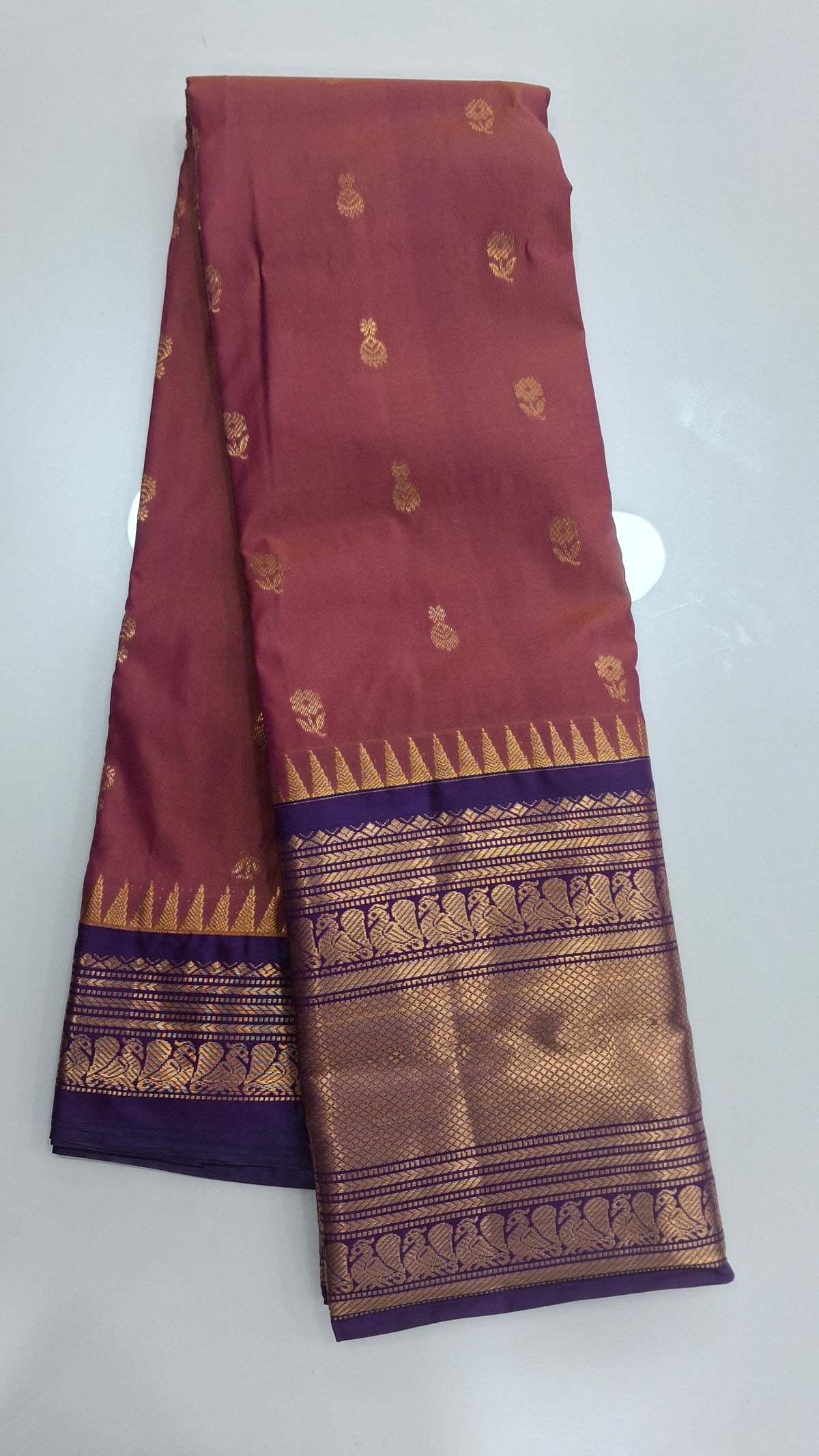 Vintage Gadwal Soft semi pattu sarees