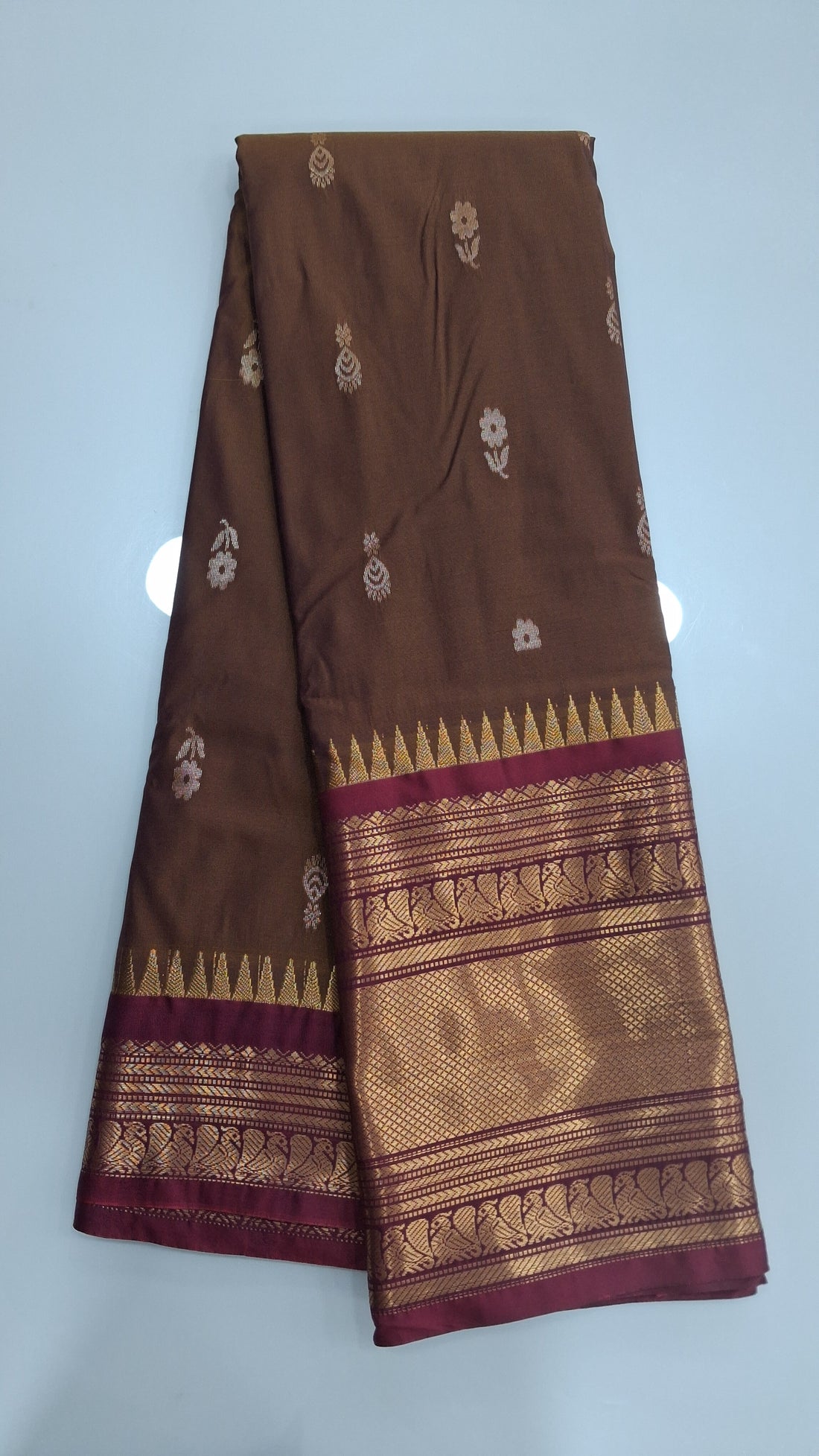 Vintage Gadwal Soft Pattu Sarees