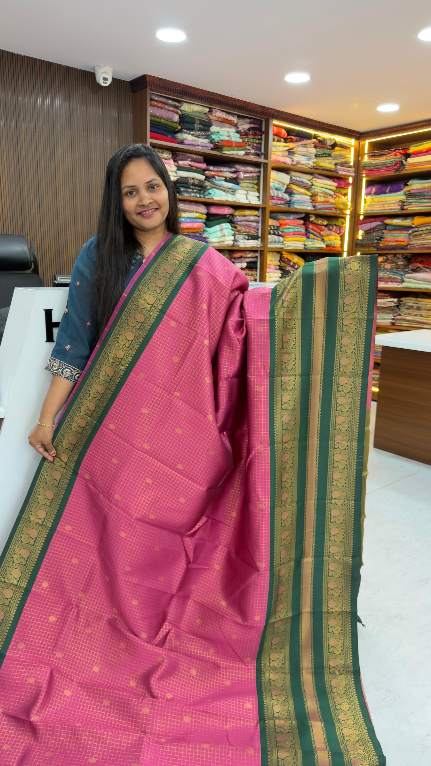 Semi Vintage Pattu Sarees