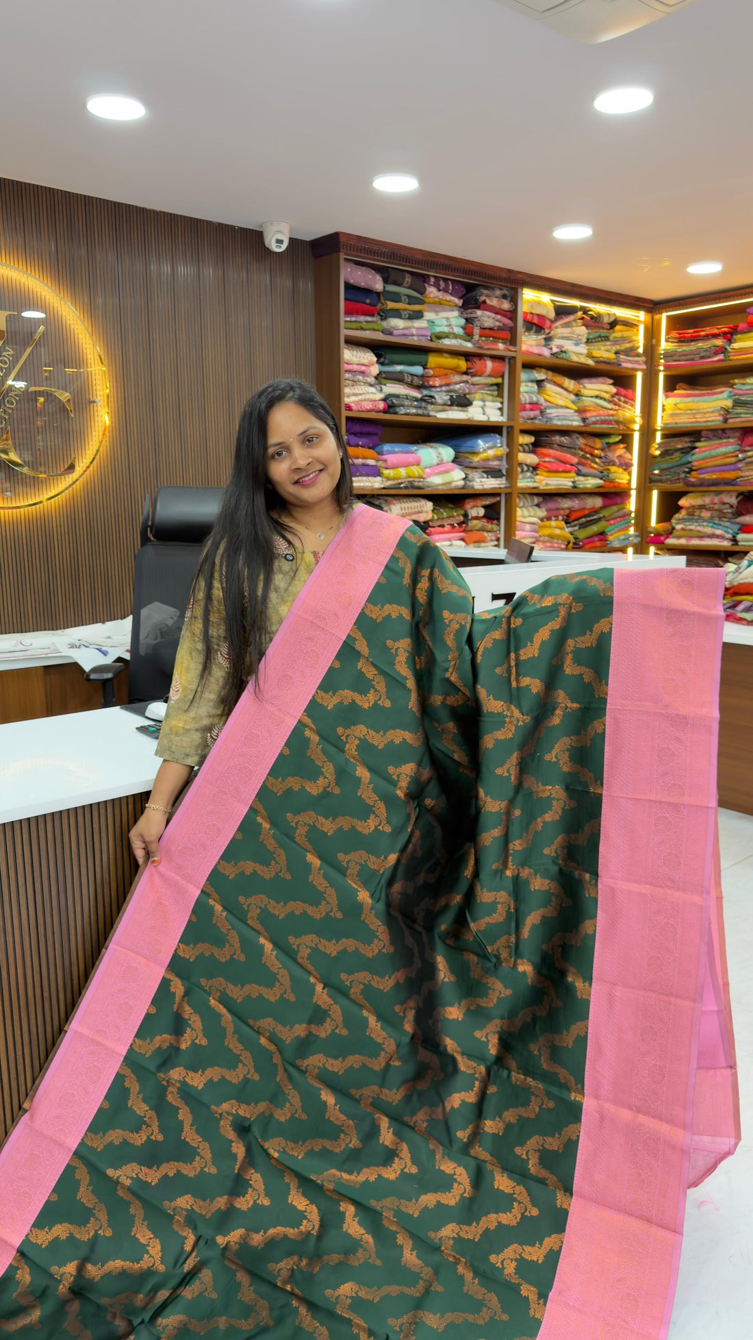 Neck lace Design Semi Pattu Sarees