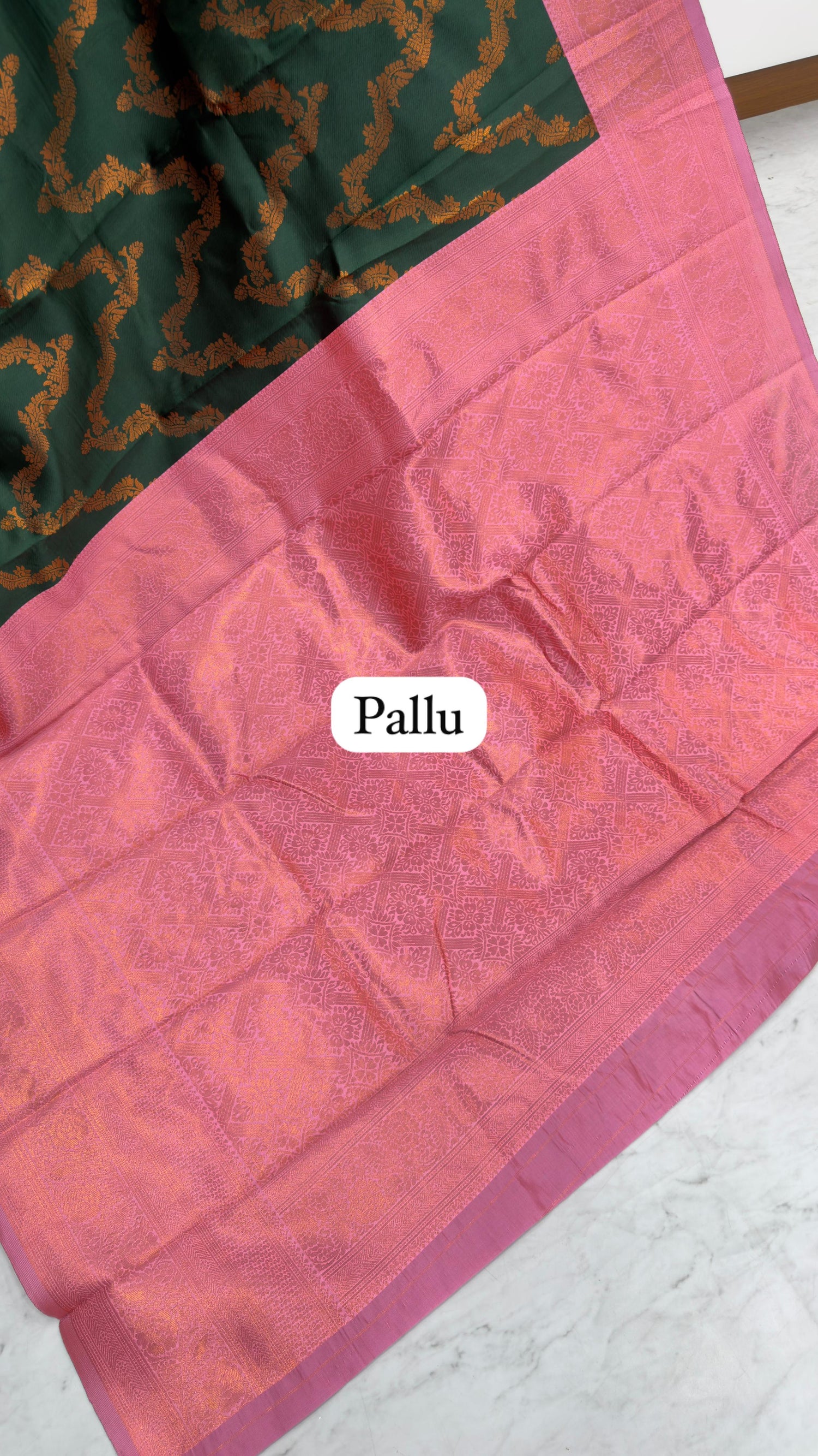 Neck lace Design Semi Pattu Sarees