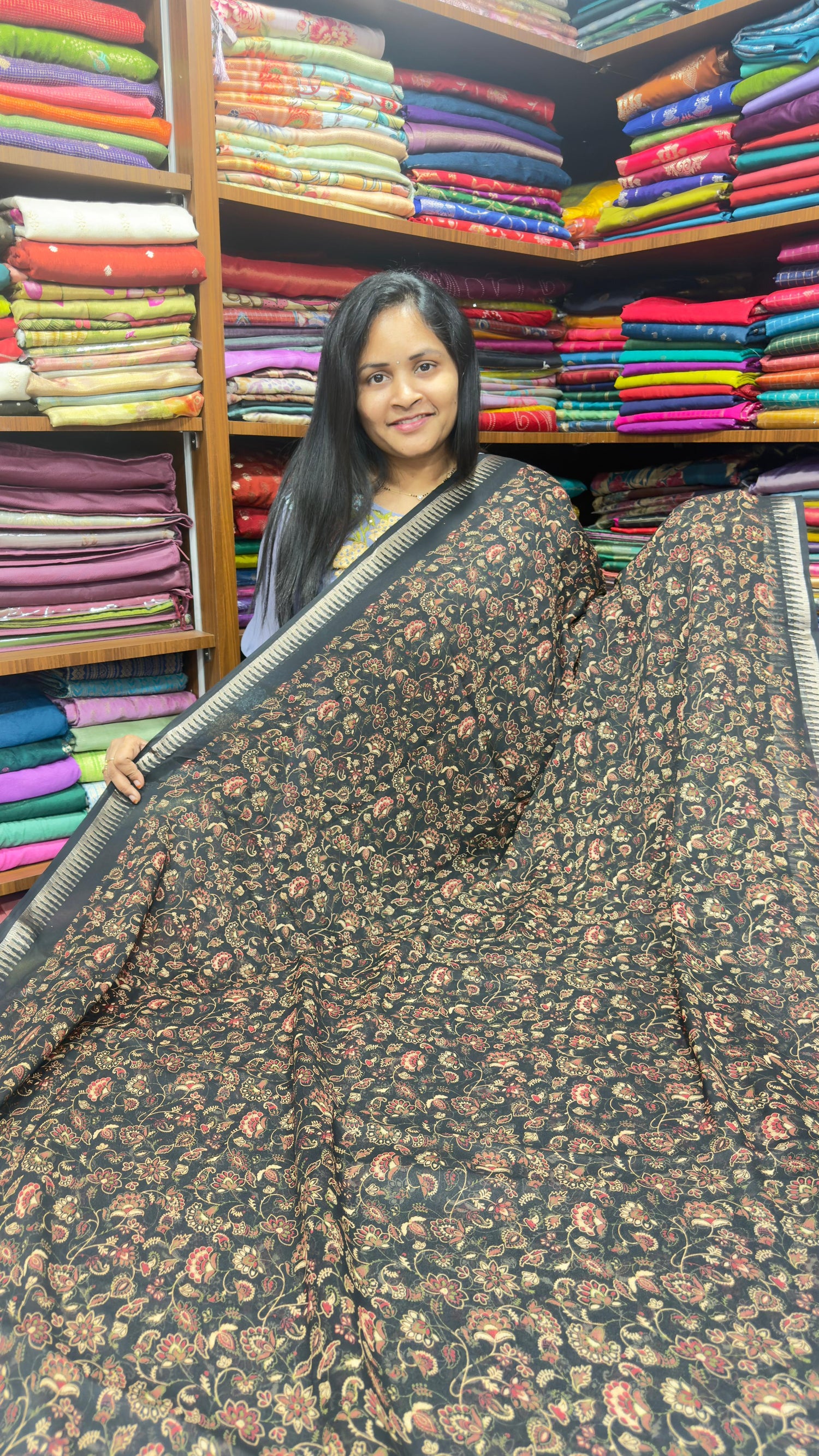 Light weight floral marshmallow saree