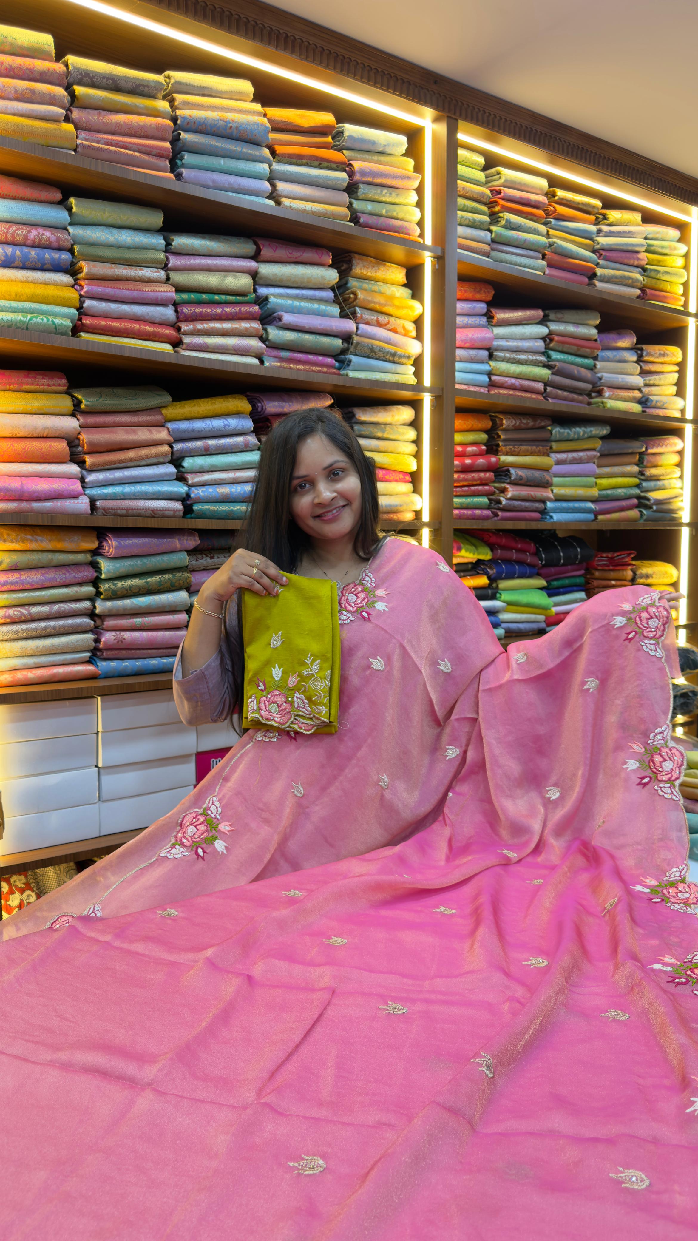 Floral scalloped party wear saree