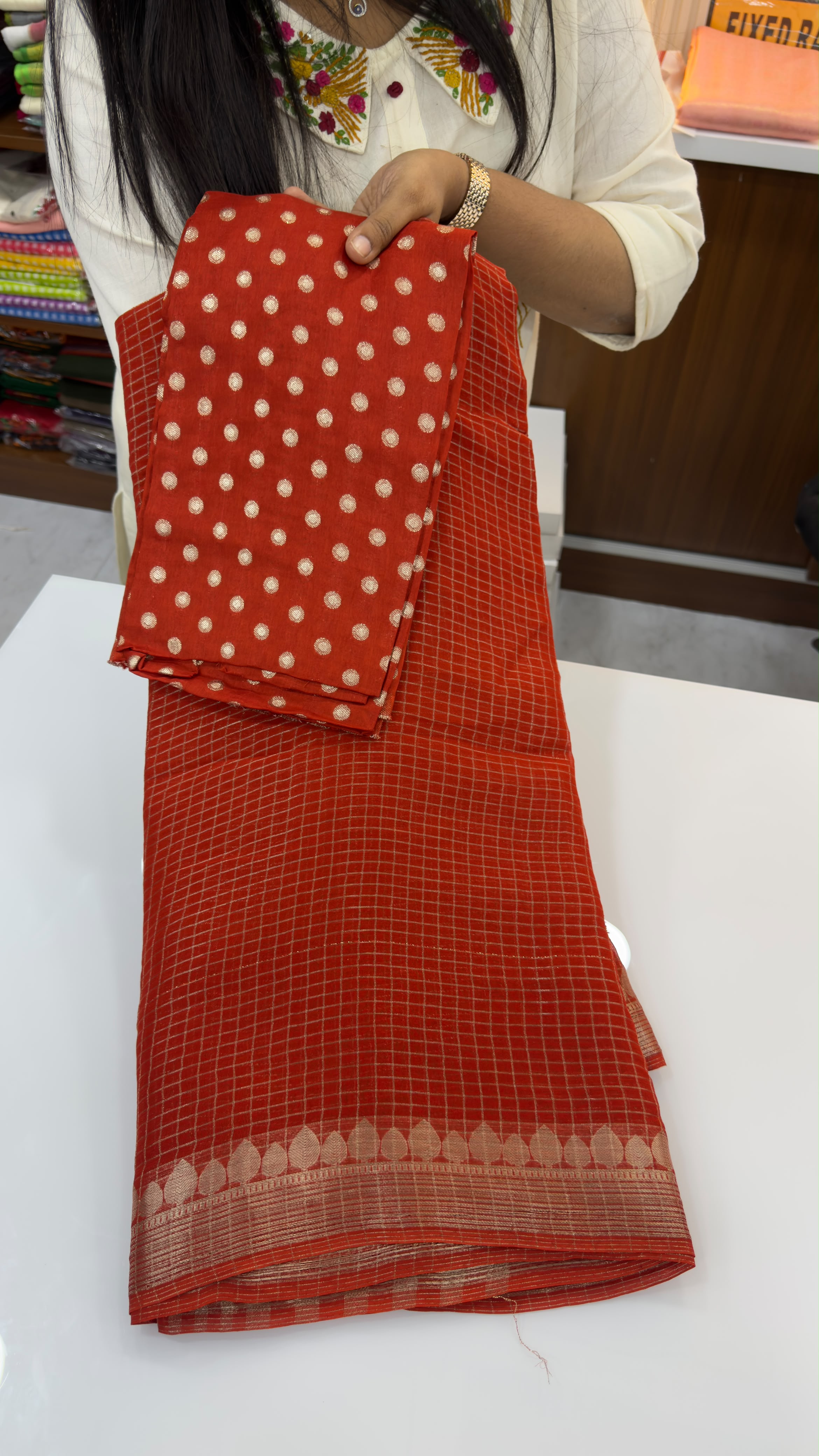 Banarasi chexs pattern Georgette sarees with zari woven border
