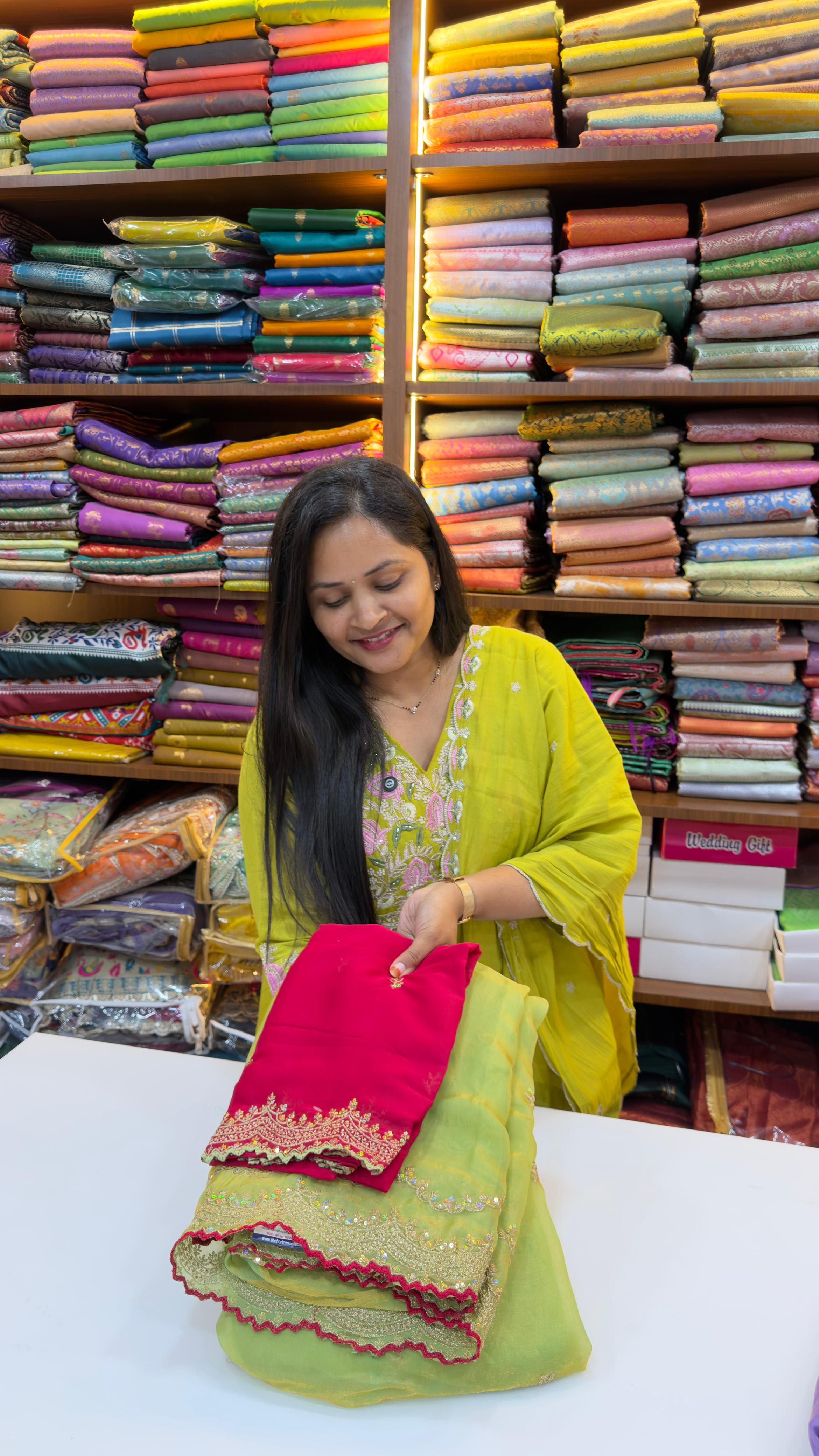 Few colours sold out so orders are under pre booking !!! Party wear saree