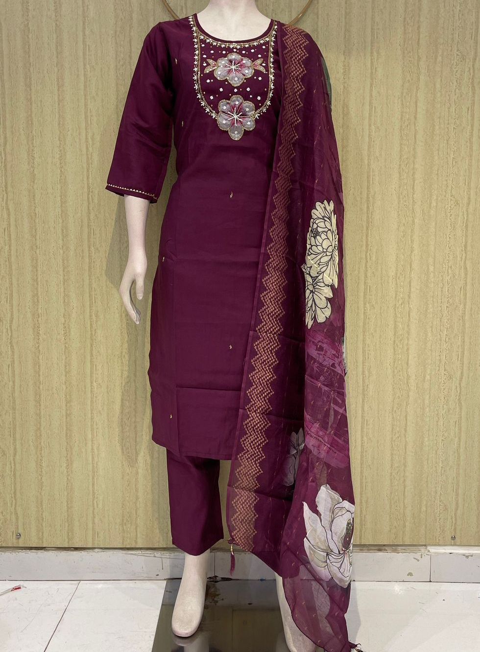 Party wear dress