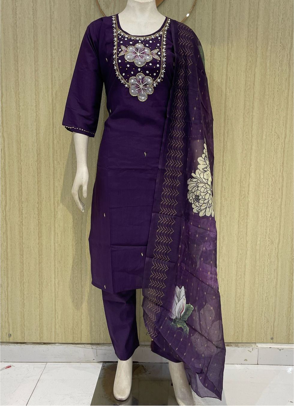 Party wear dress