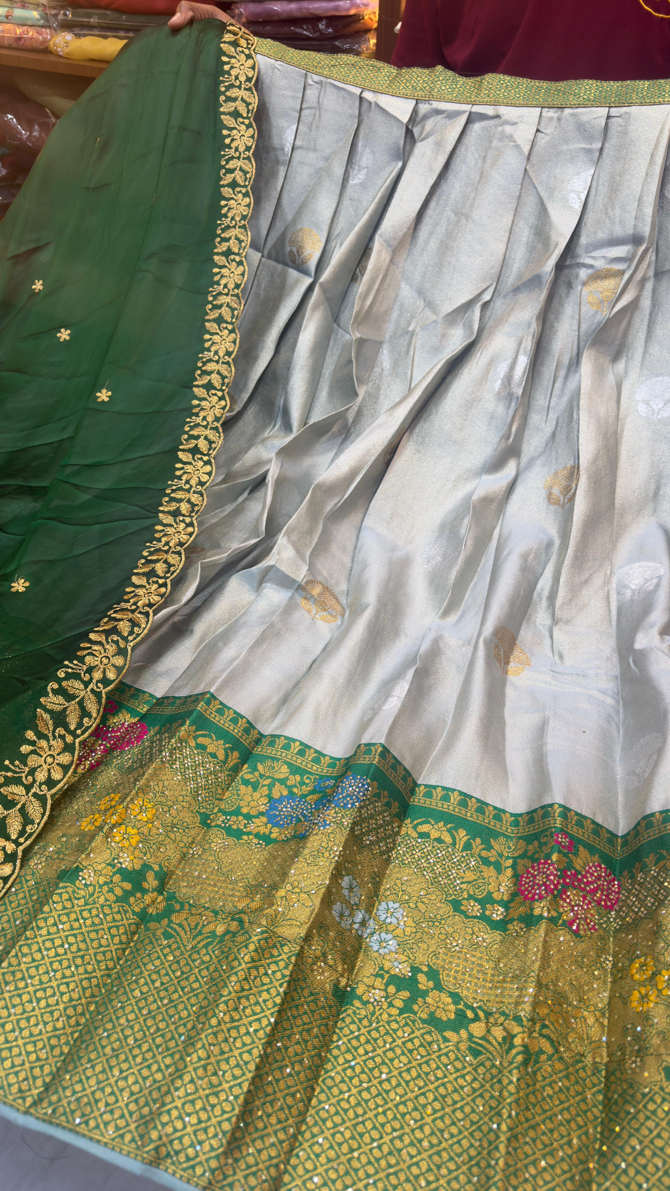 Soft Tissue Banarasi