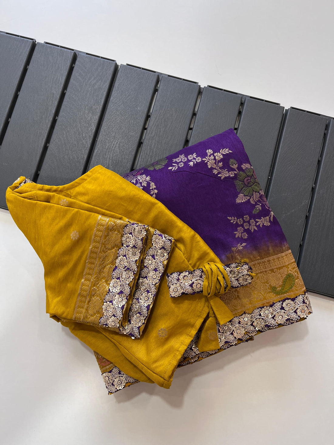 Dual shade Banarasi Pattu