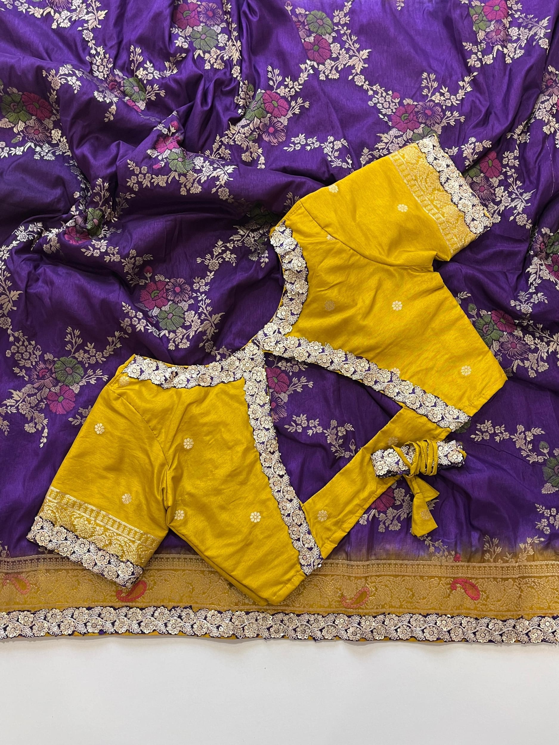 Dual shade Banarasi Pattu