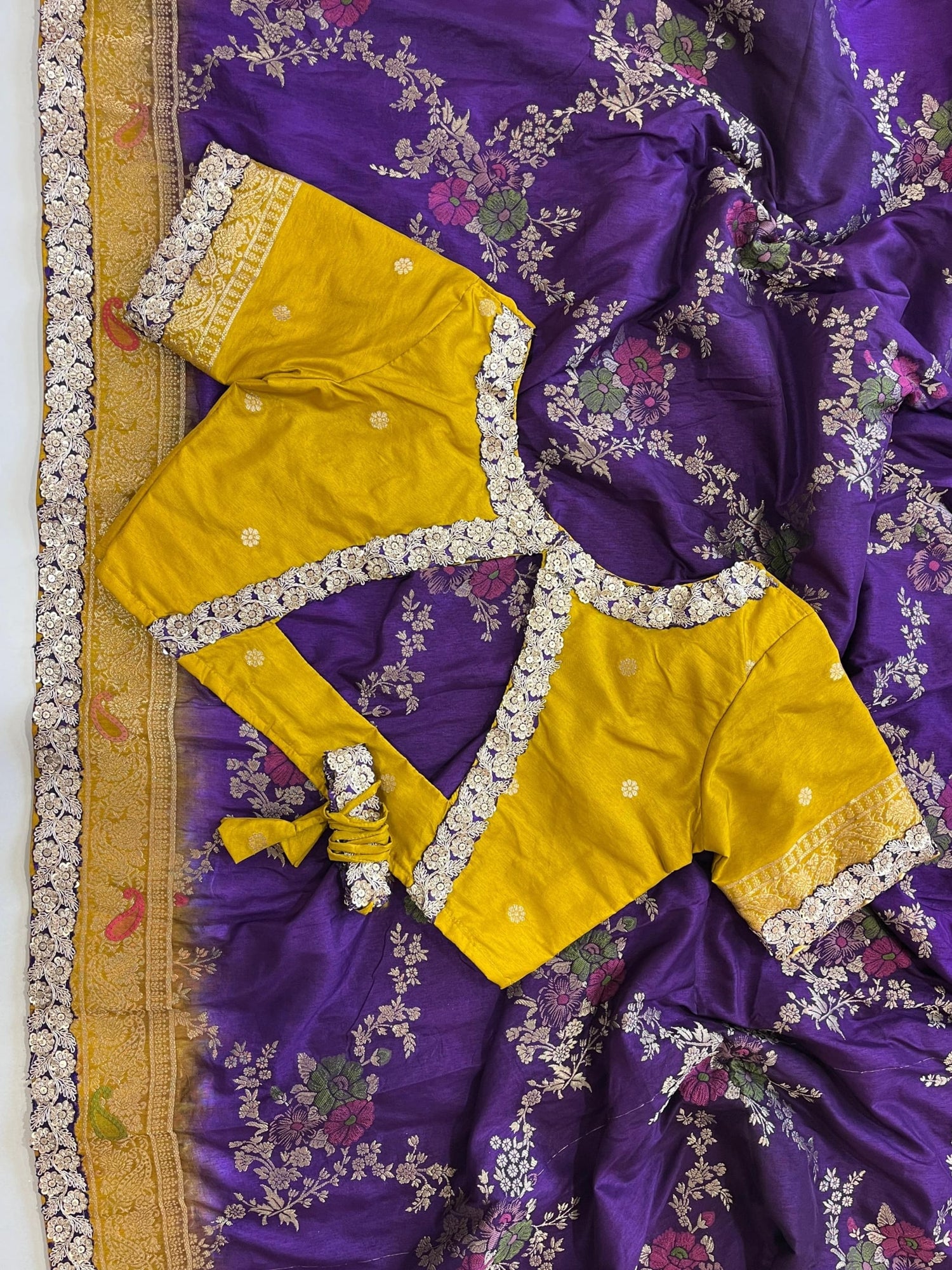 Dual shade Banarasi Pattu