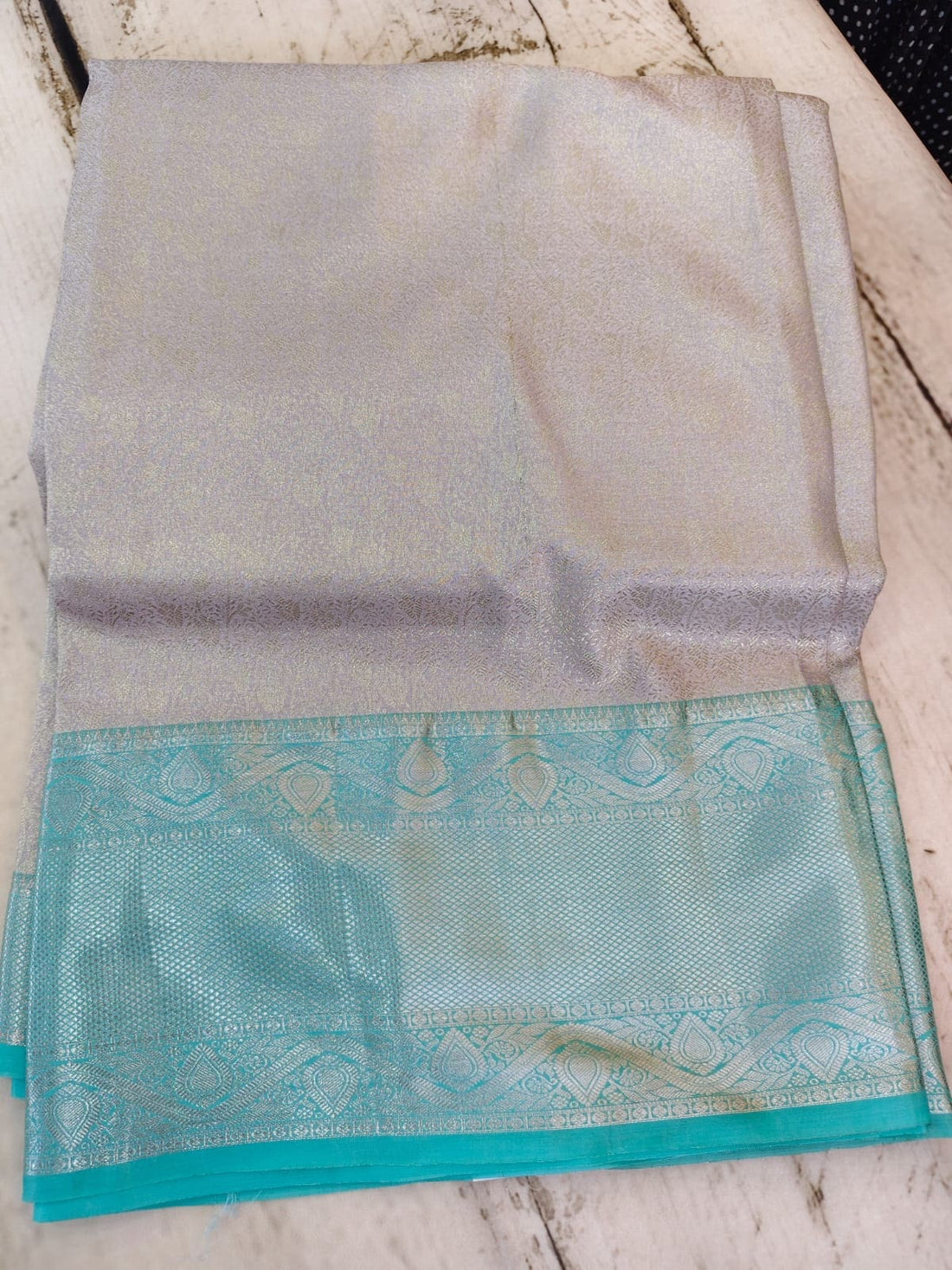 Semi Kanchi pattu