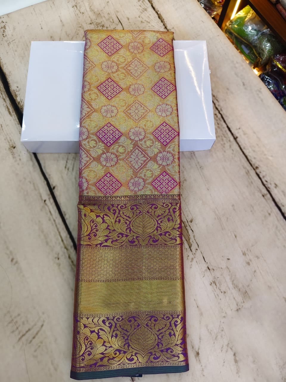 Semi Kanchi pattu