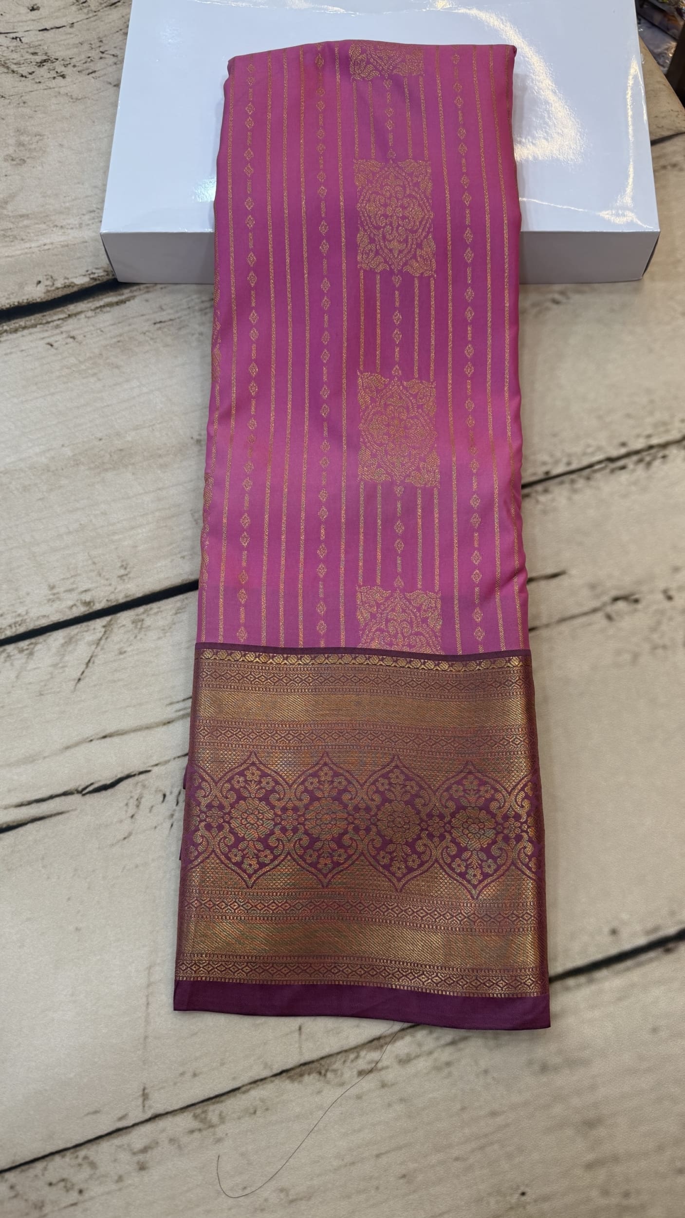 Semi Kanchi Pattu