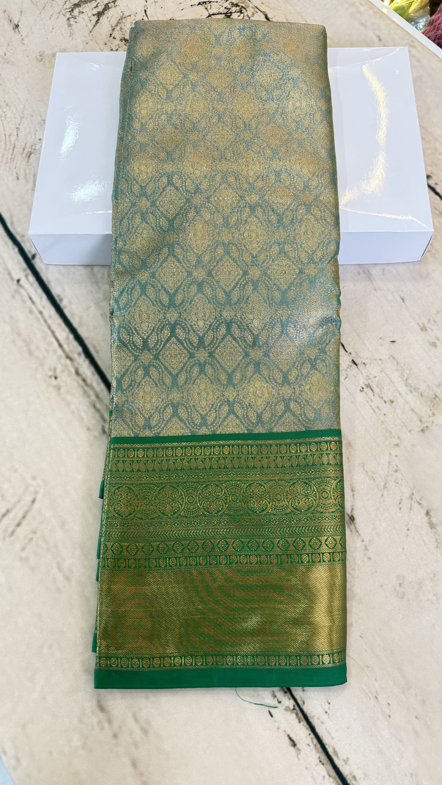 Semi Kanchi Pattu