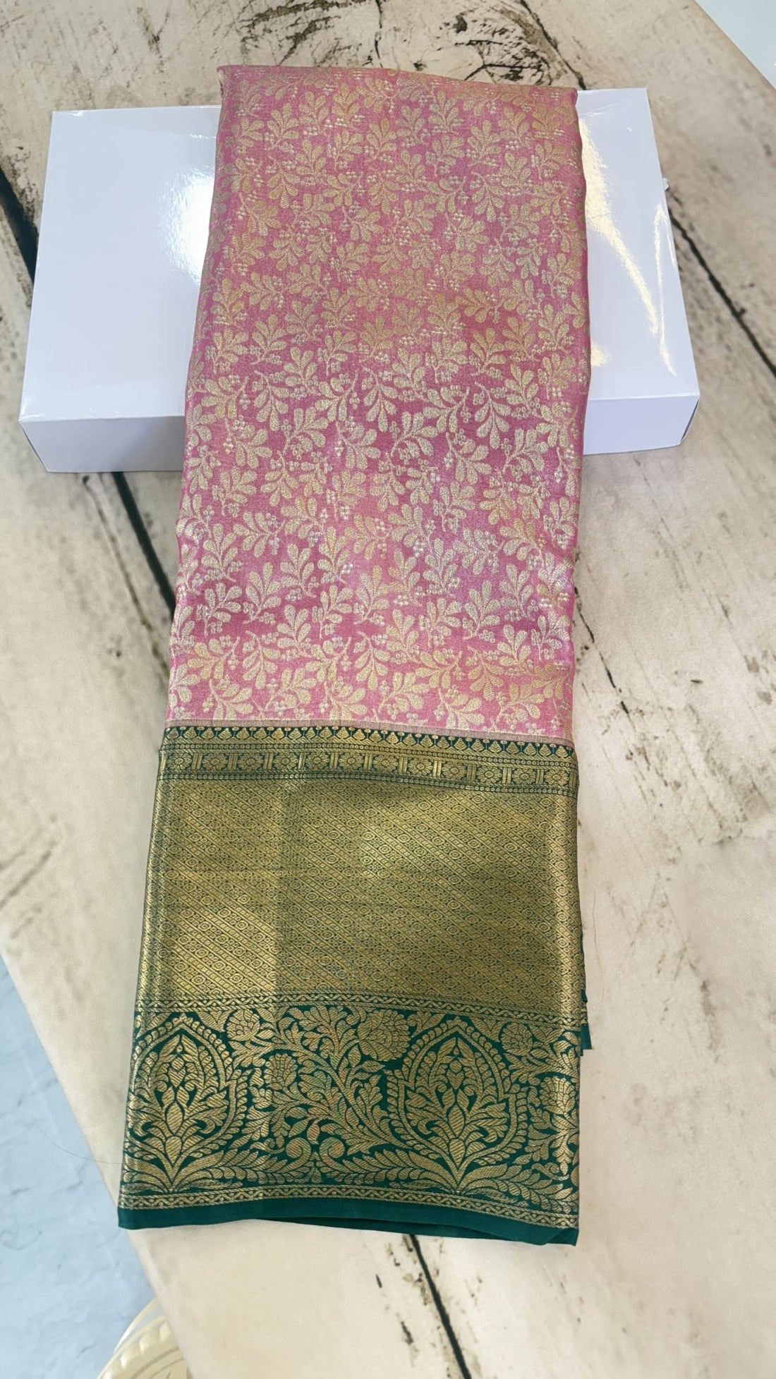 Semi Kanchi Pattu