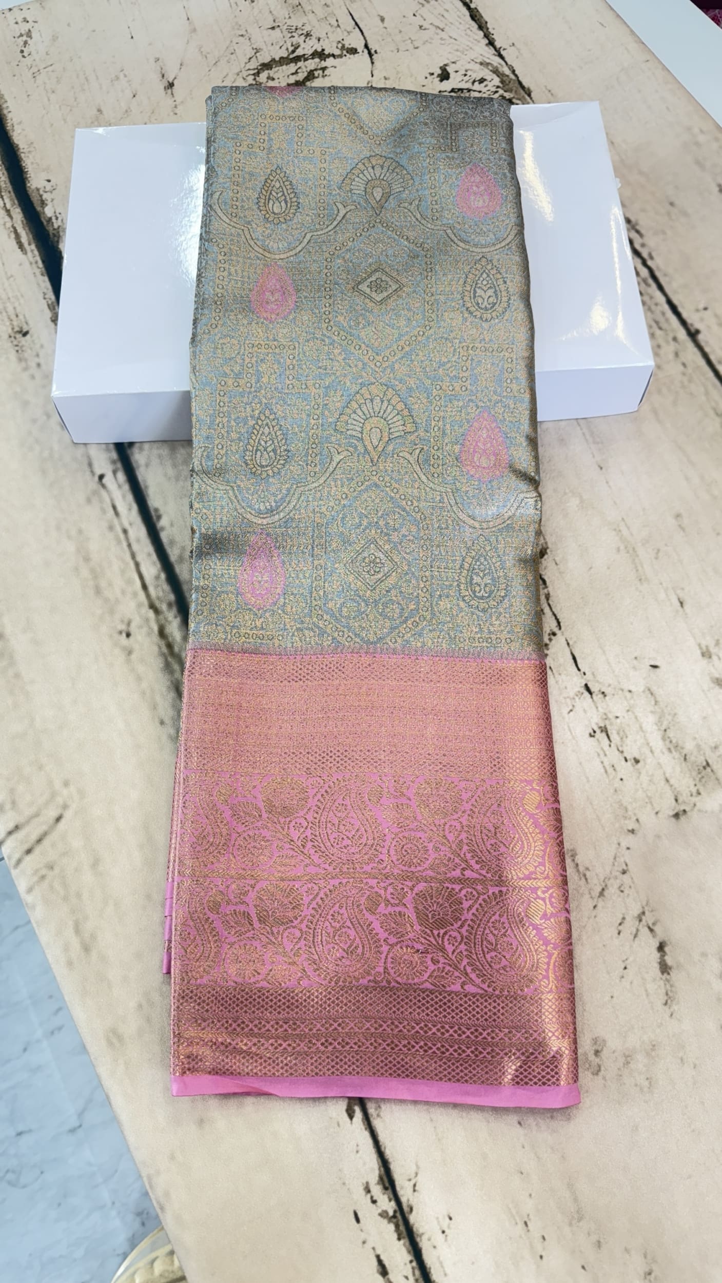 Semi Kanchi Pattu