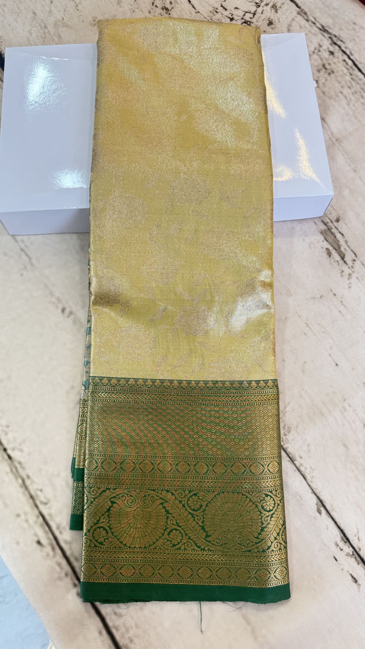 Semi Kanchi Pattu