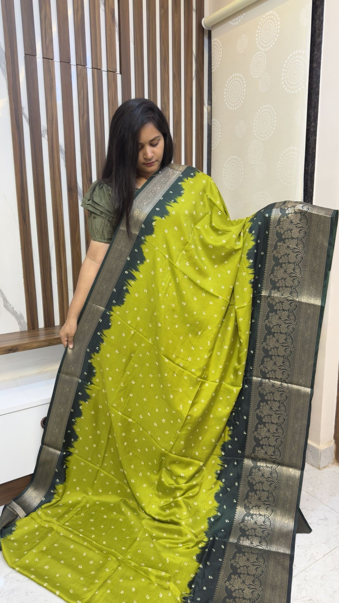 Bandhini Dola silk with kanjivaram borders